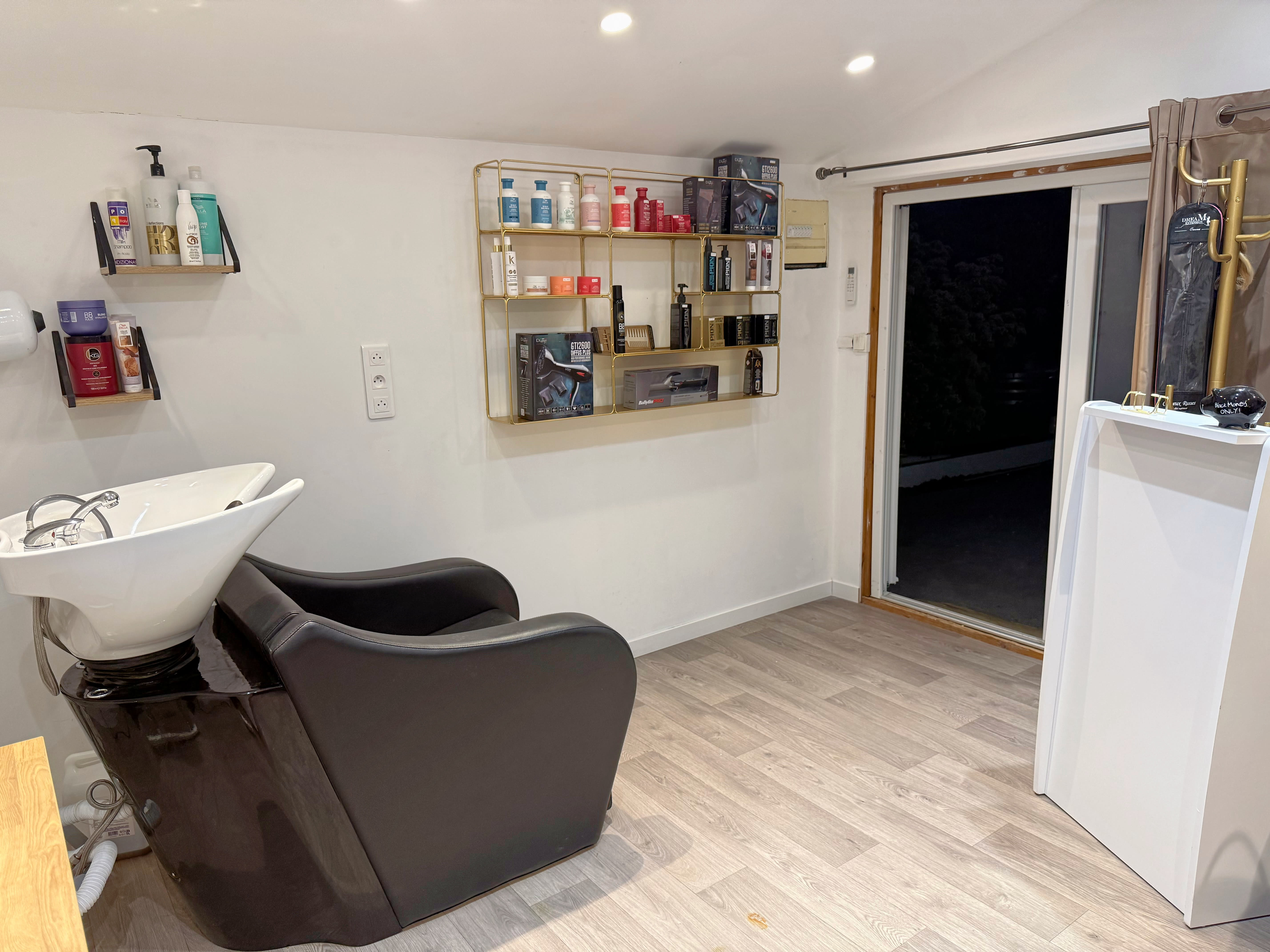 Studio 19 - Coiffure Brignoles - Photo de couverture - OneBooking