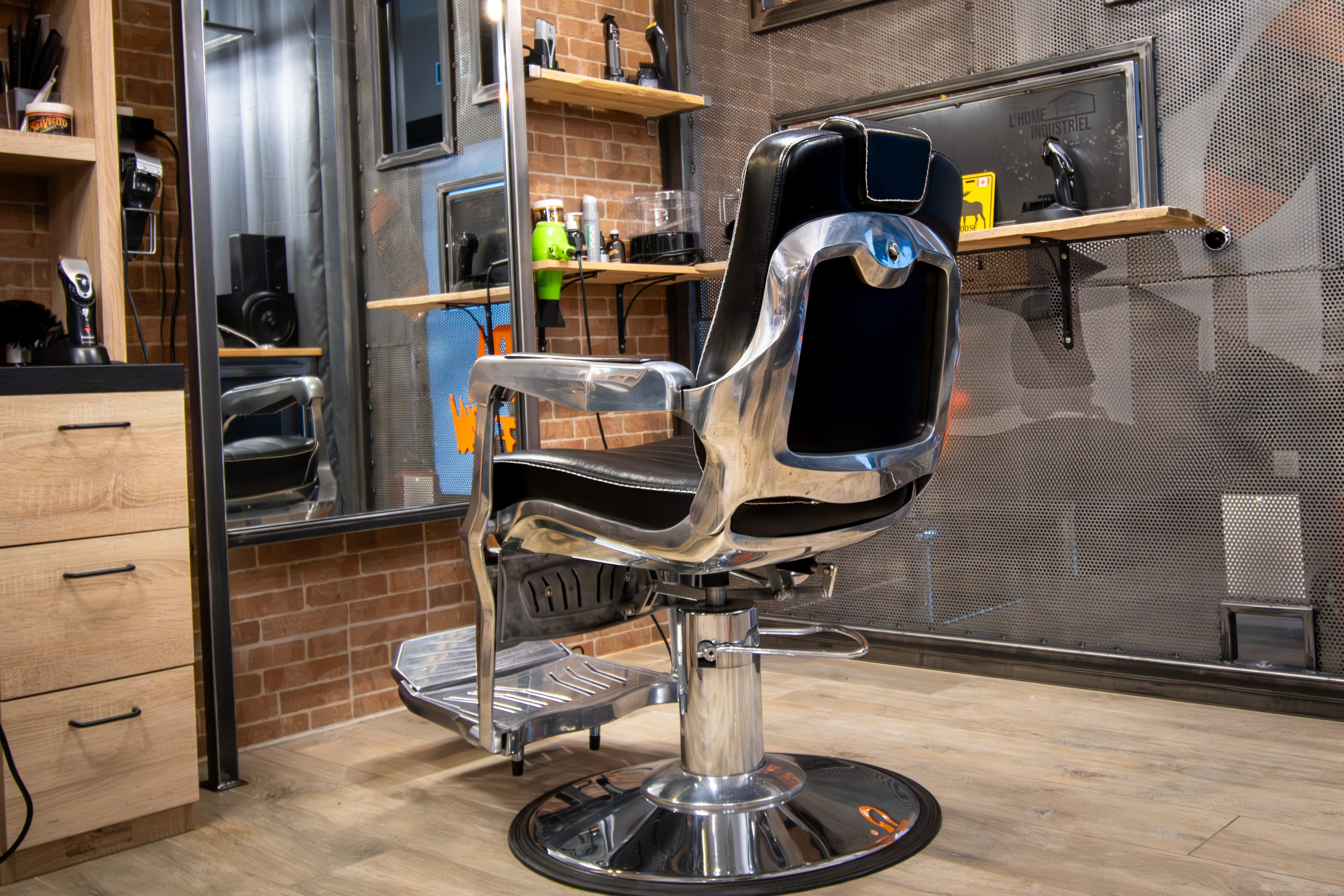 Luxe Beauty - Coiffure Le Luc - Luxe Beauty - Photo Galerie - OneBooking