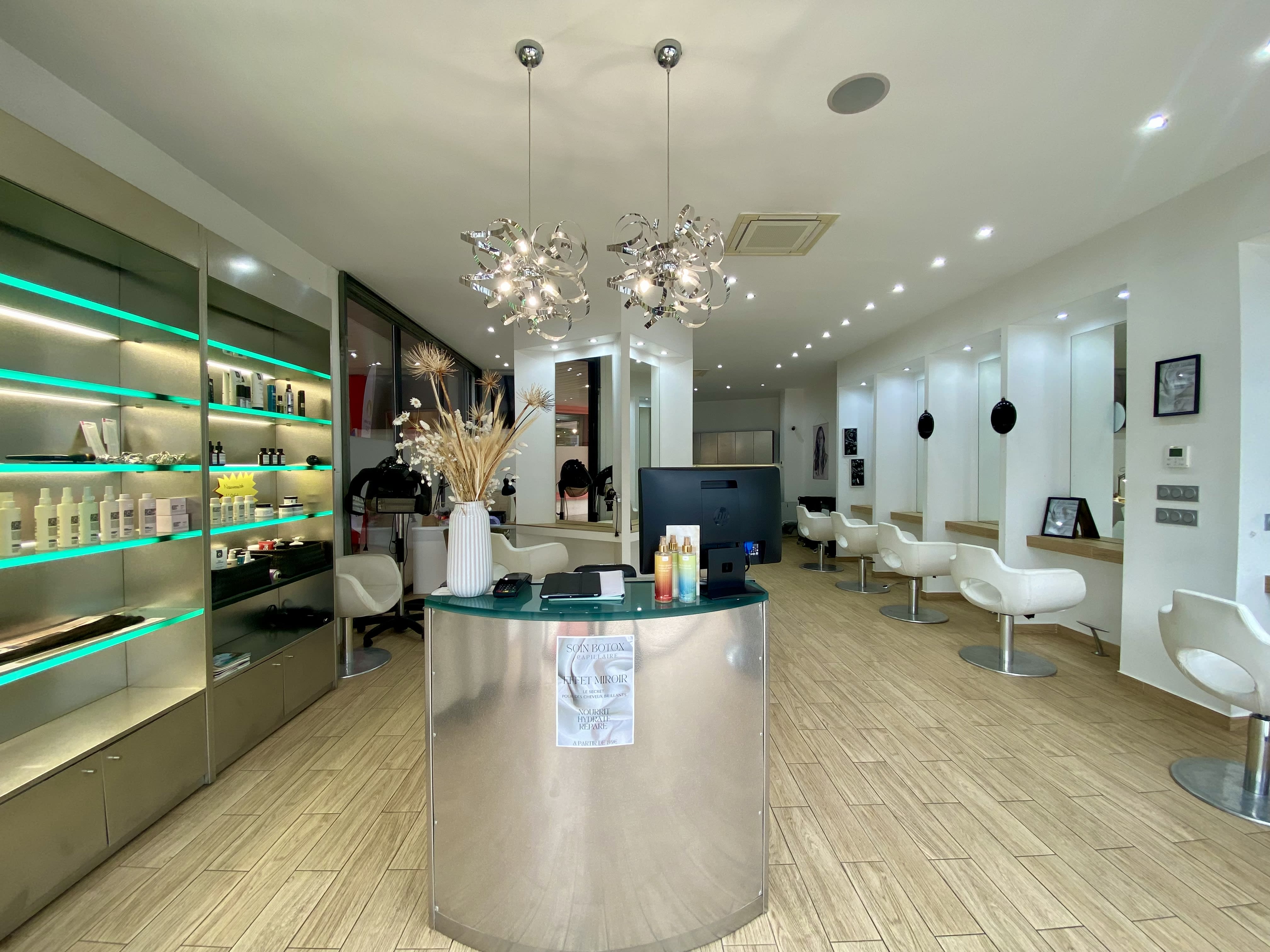 Look Center - Institut de beauté Antibes - Photo de couverture - OneBooking