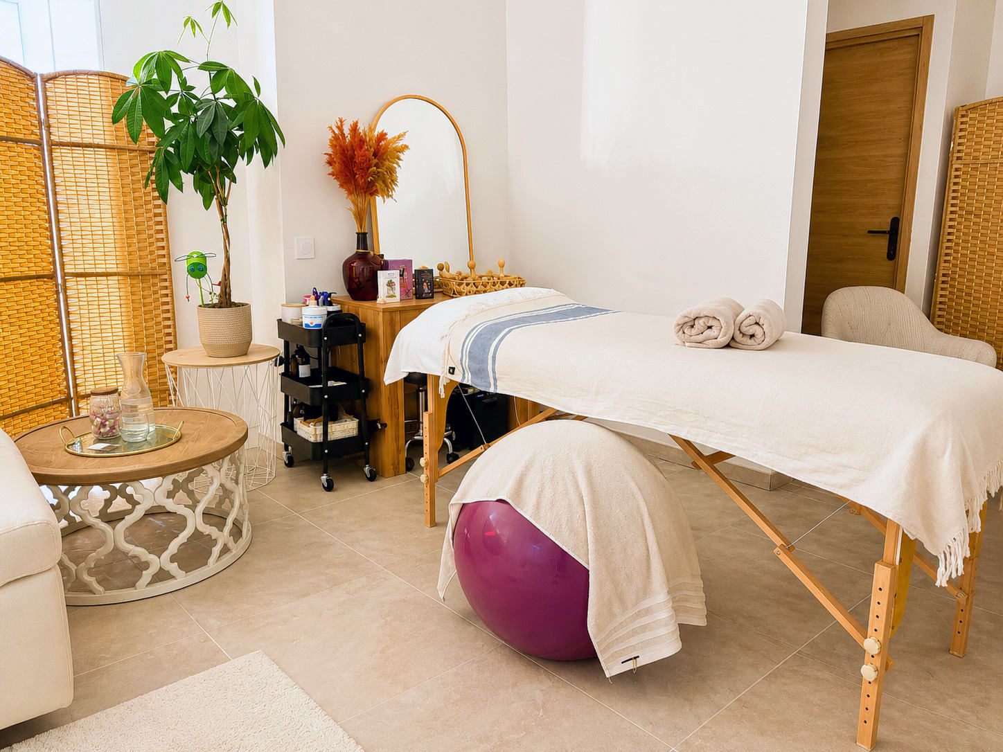 ELARIA Drainage lymphatique - Madérothérapie - Massage prénatal et massage bébé - Institut de beauté Antibes - ELARIA Drainage lymphatique - Madérothérapie - Massage prénatal et massage bébé - Photo Galerie - OneBooking