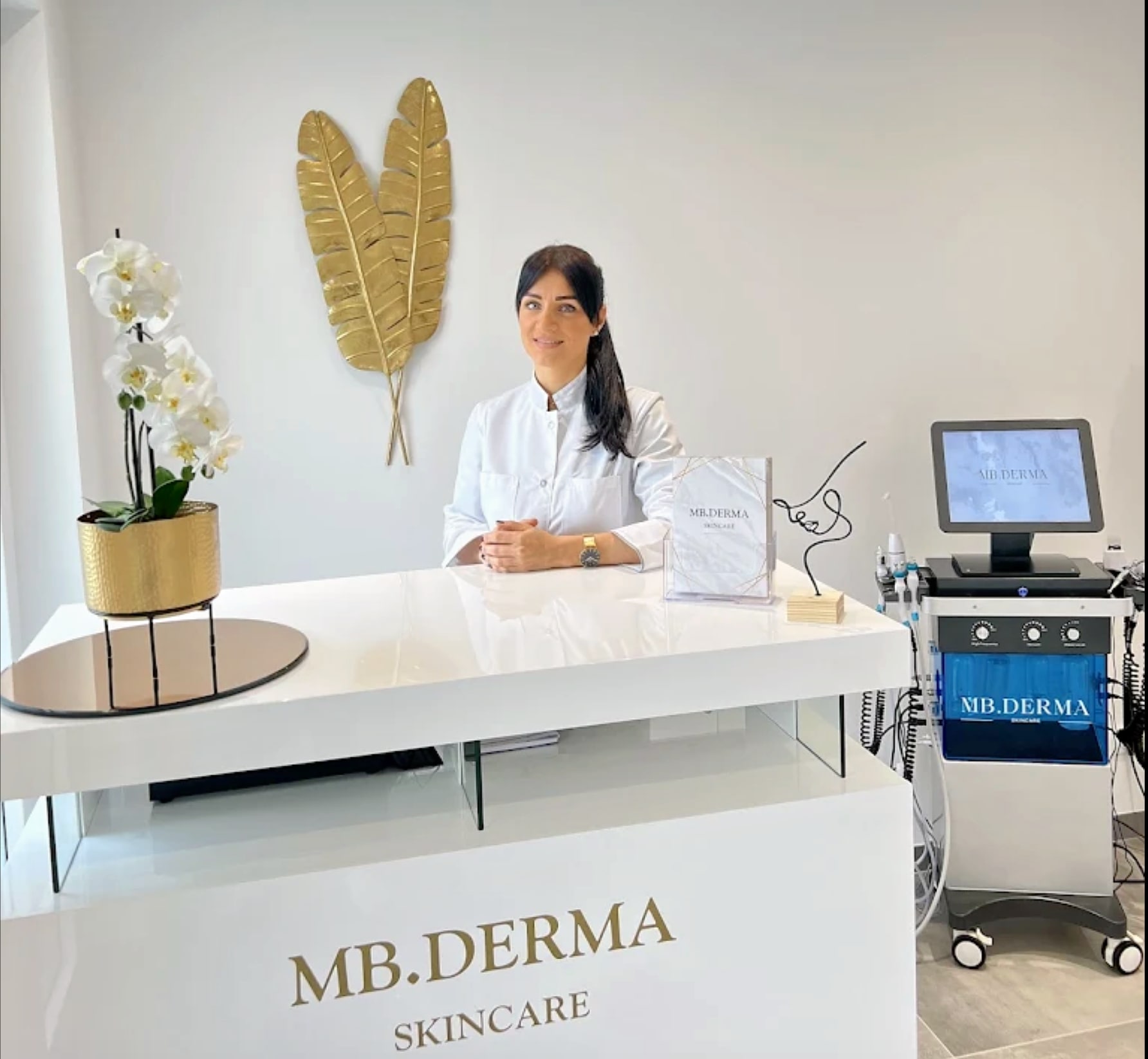 MB DERMA - Sourcils & cils Fréjus - OneBooking