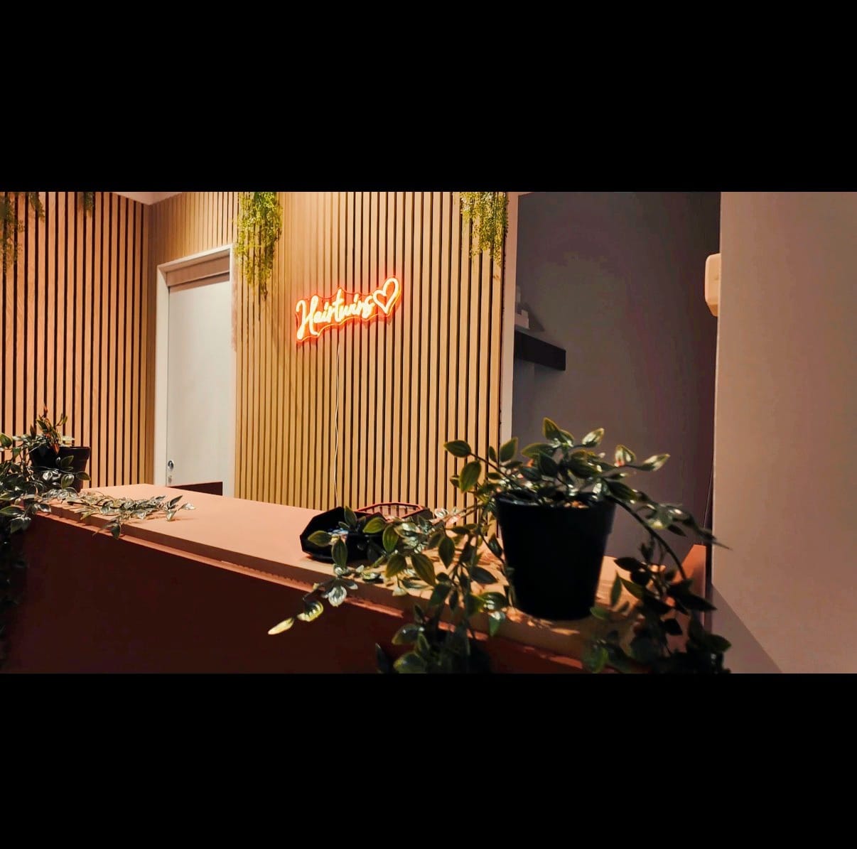 Hairtwins - Coiffure Dijon - OneBooking