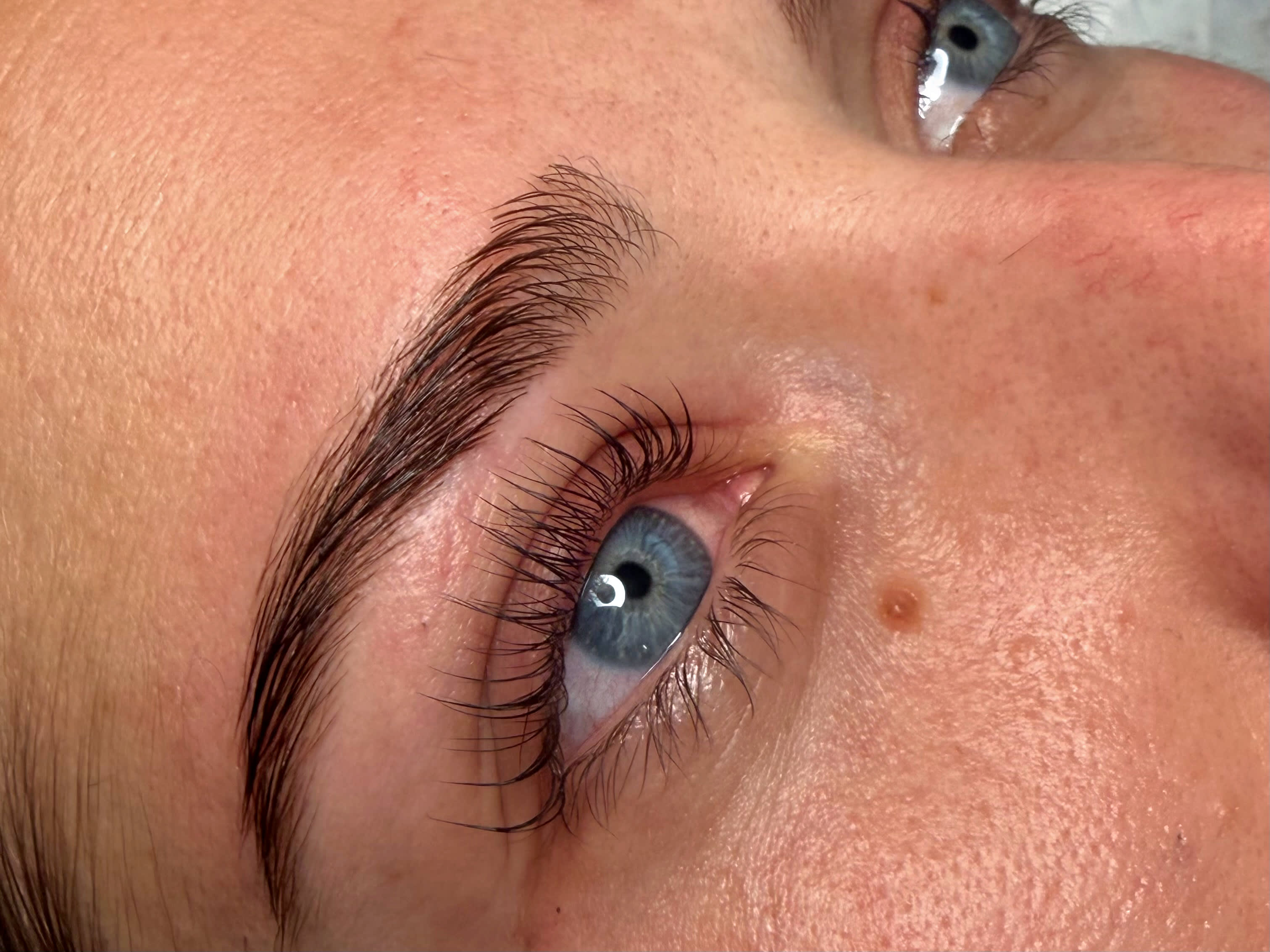 BROW & CO | Studio Esthétique Avancé - Sourcils & cils Nice - BROW & CO | Studio Esthétique Avancé - Photo Galerie - OneBooking