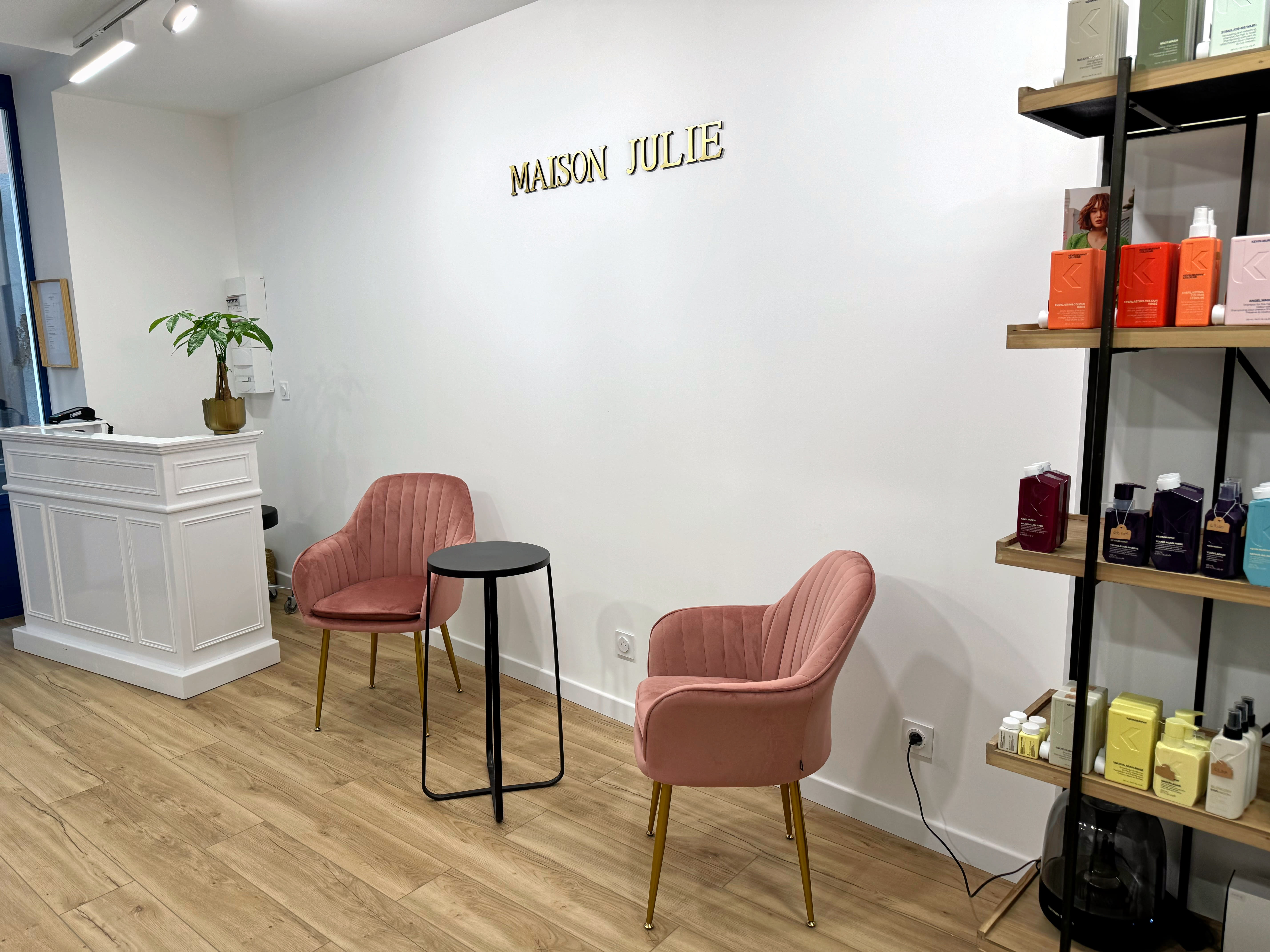Maison Julie - Coiffure Narbonne - Photo de couverture - OneBooking
