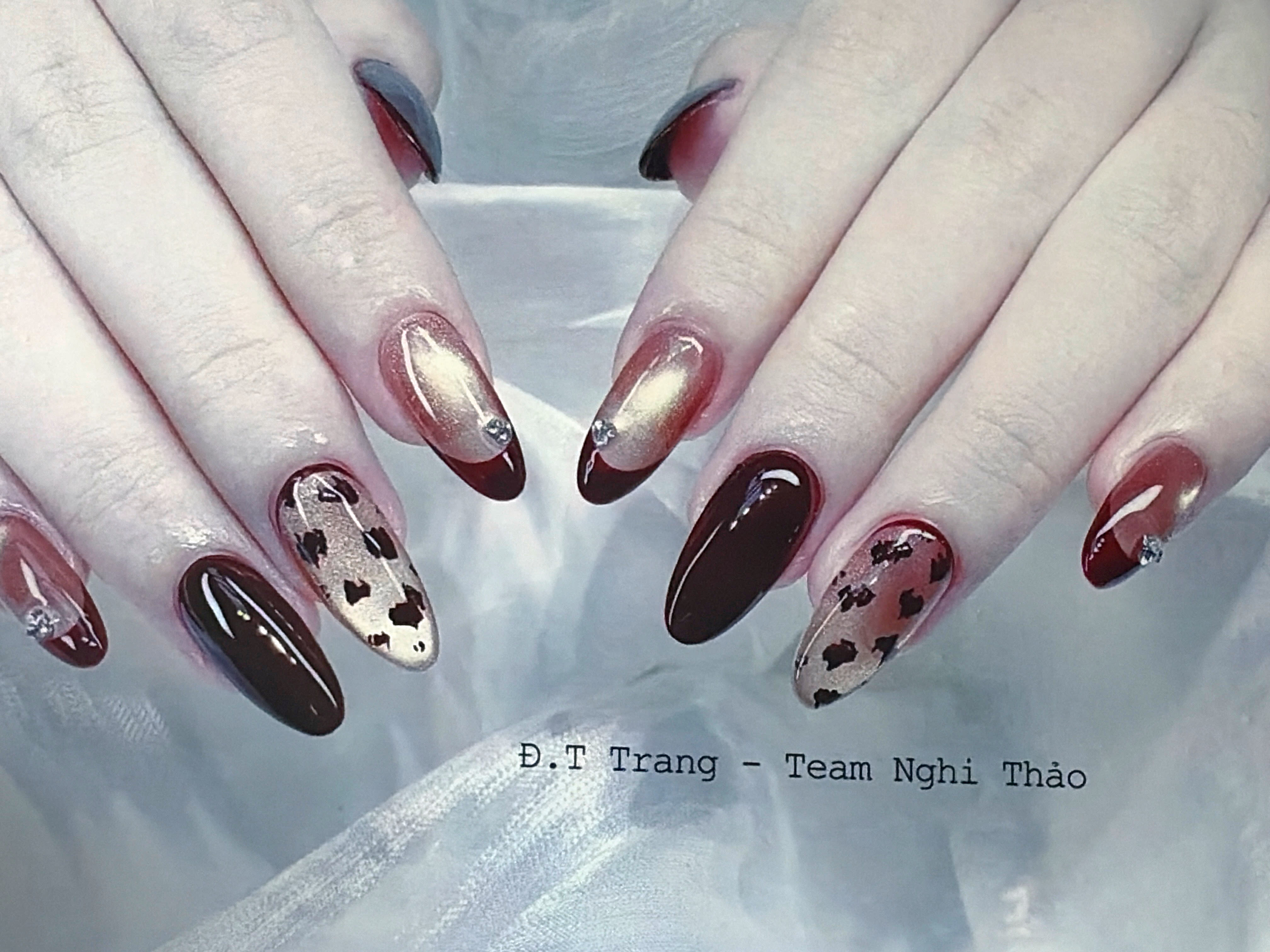 Hang Nails (Kiu Coiffure)