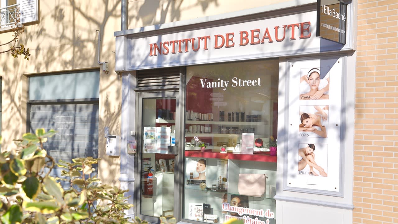 Vanity Street