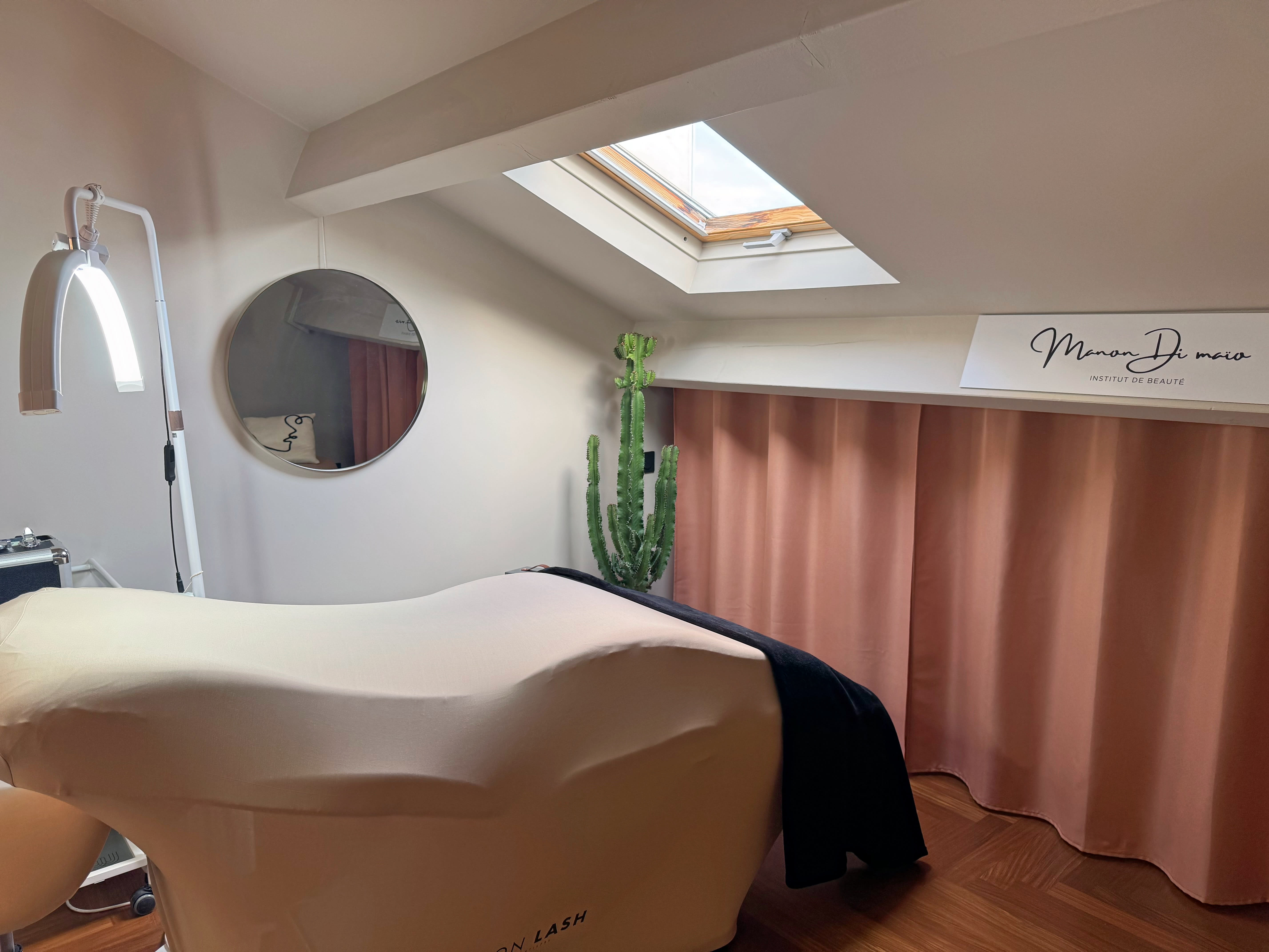 Manon Dimaio - Sourcils & cils Nice - Manon Dimaio - Photo Galerie - OneBooking