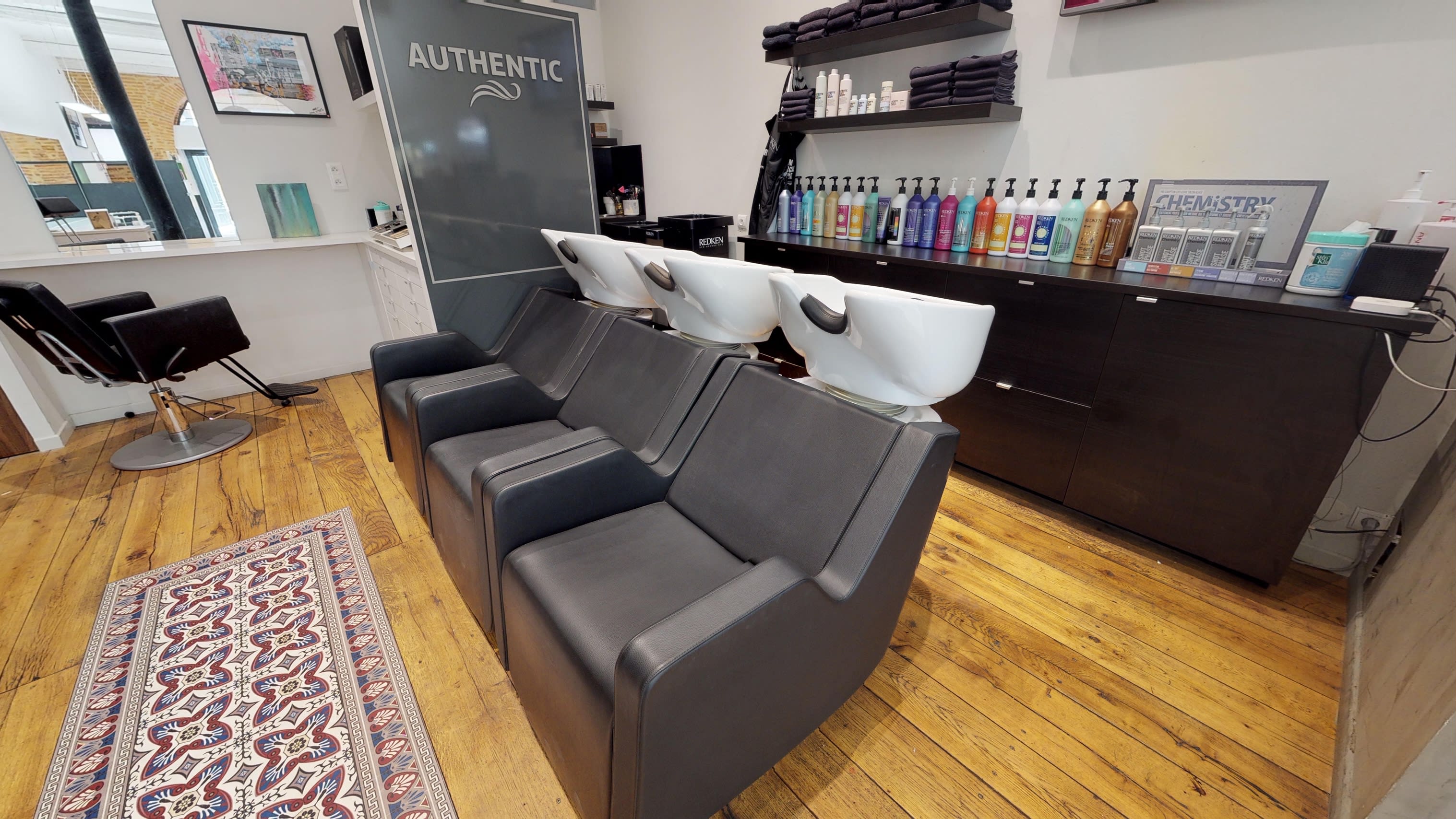 Authentic Coiffure - Carmes - Coiffure Toulouse - Authentic Coiffure - Carmes - Photo Galerie - OneBooking