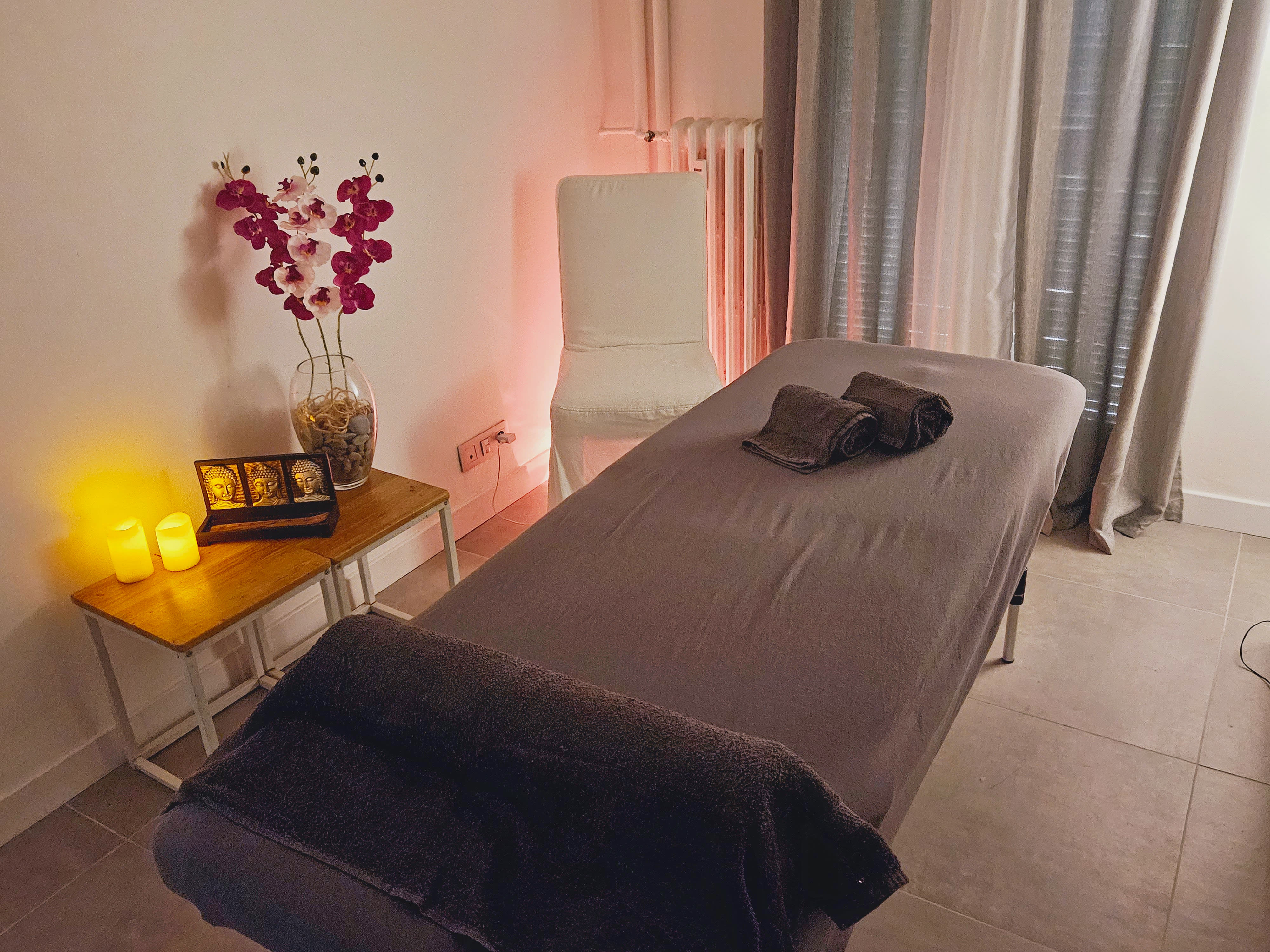 Healing Touch by Anne-So - Sourcils & cils Nice - Photo de couverture - OneBooking