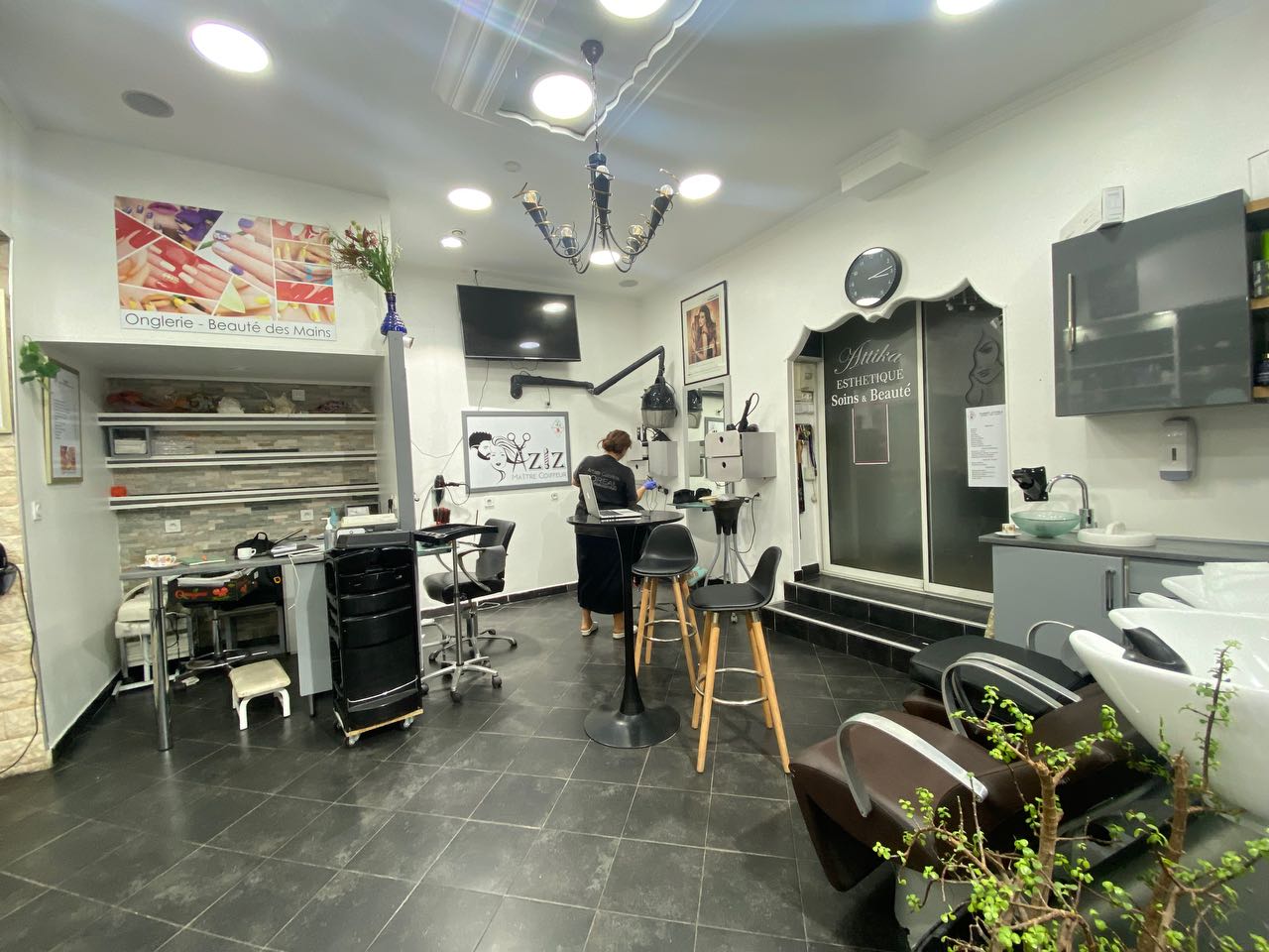Coiffure Grosso & Esthétique - Soin visage Nice - Coiffure Grosso & Esthétique - Photo Galerie - OneBooking