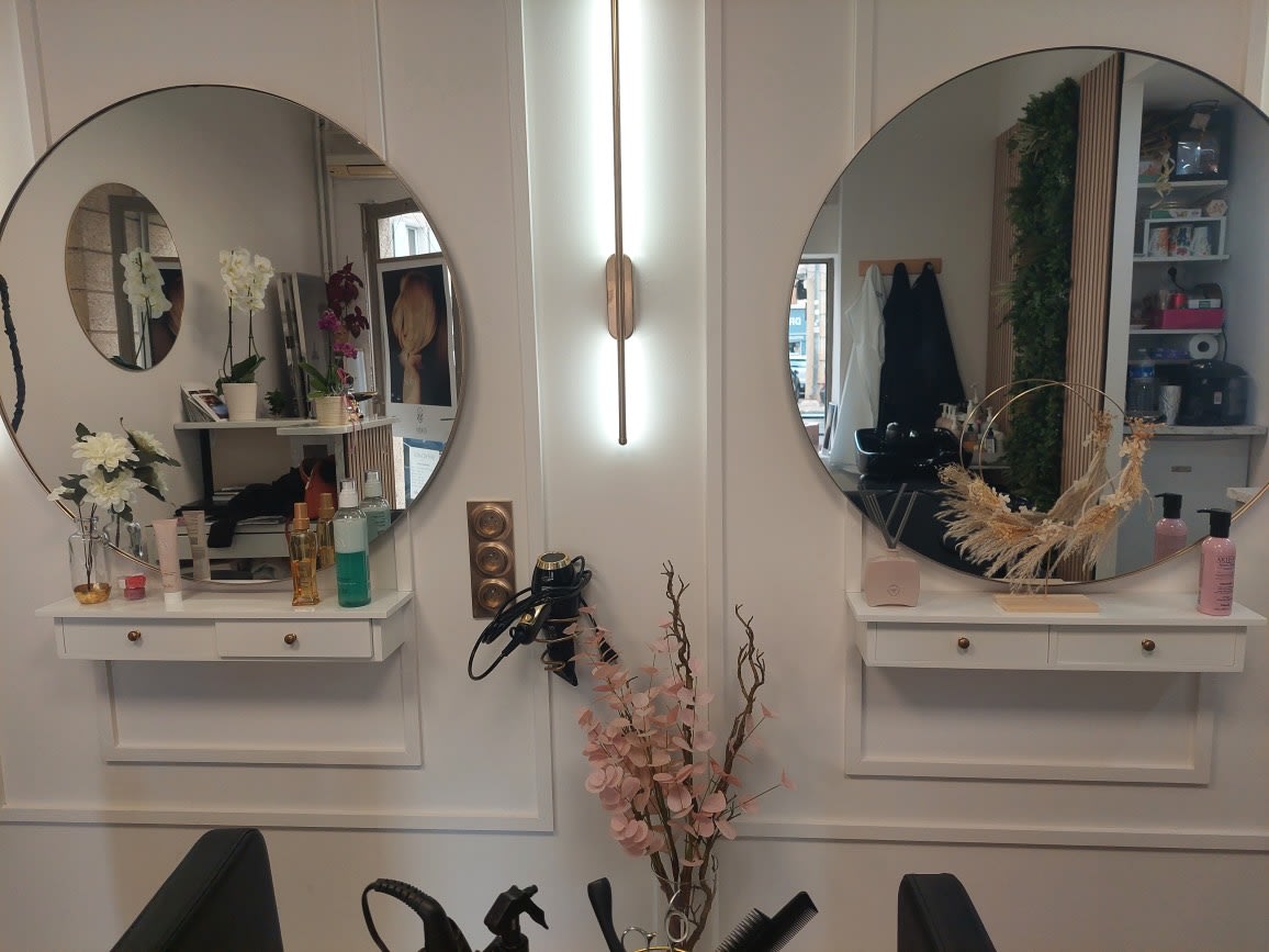 Assia Coiffure - Coiffure Alès - Assia Coiffure - Photo Galerie - OneBooking