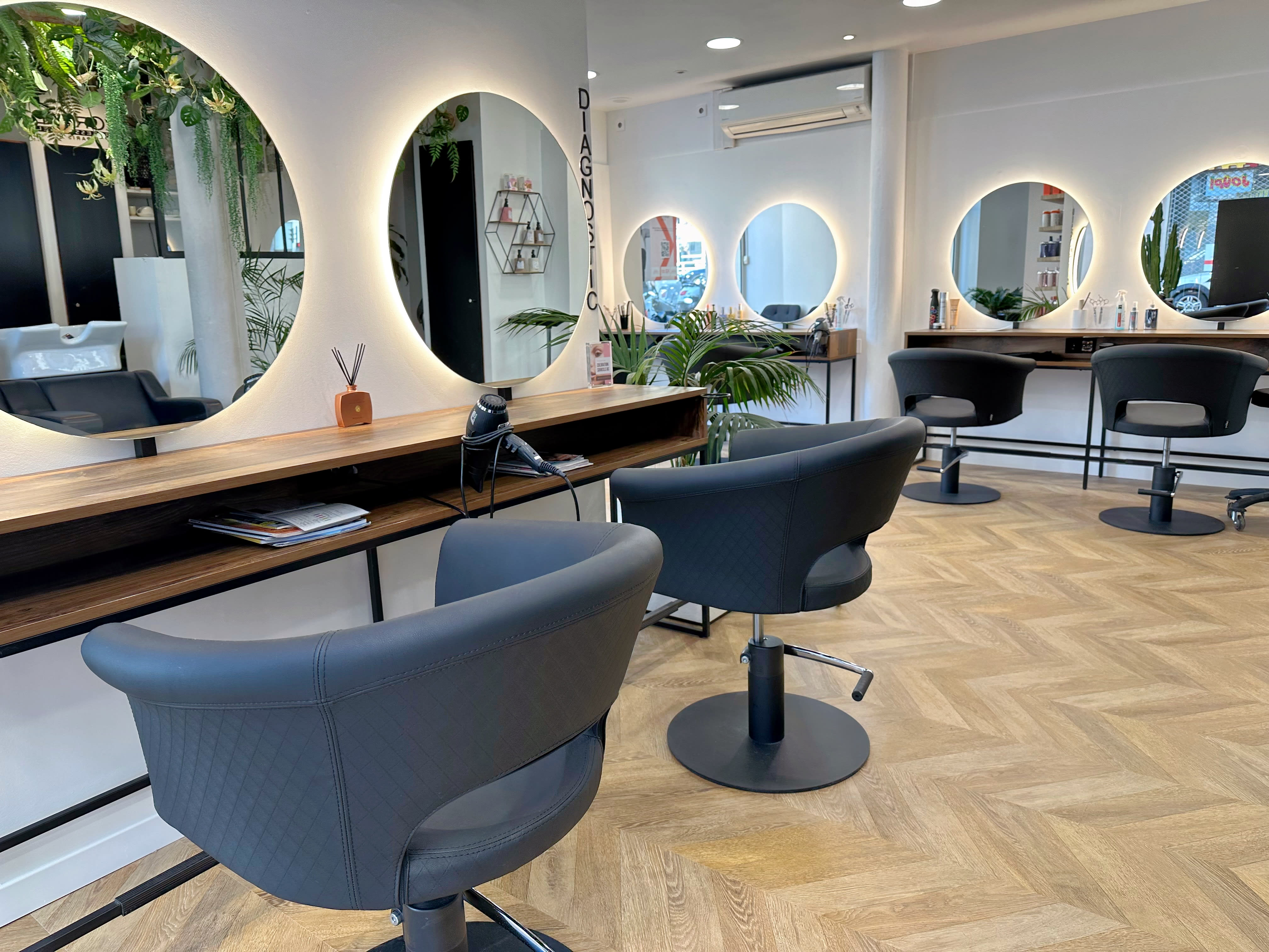 Le Salon Hair & Style