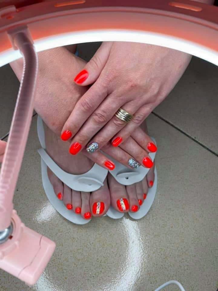 Mak Nails - A domicile - Onglerie Nantes - OneBooking