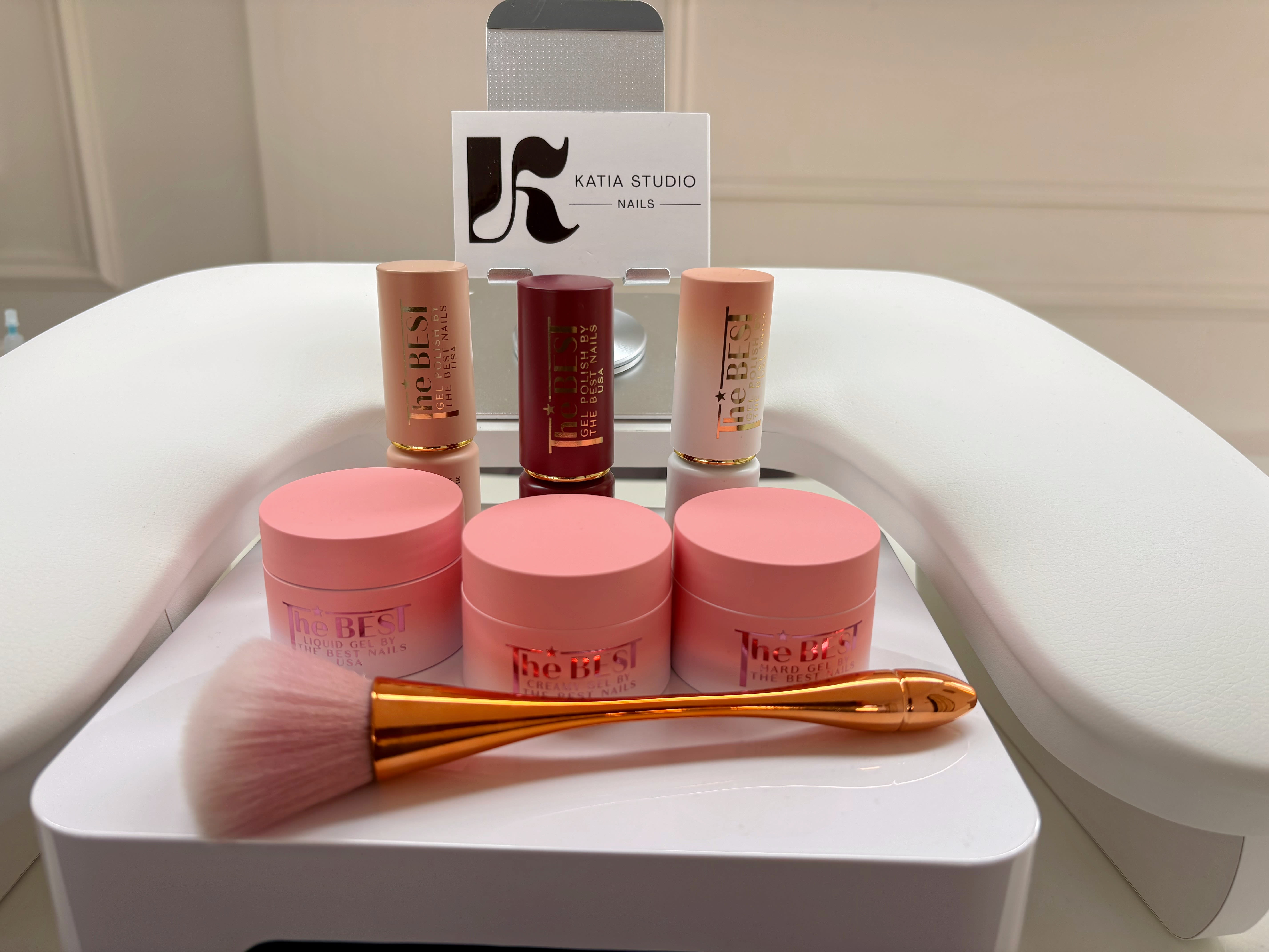 KATIA STUDIO - Manucure Russe - Coiffure Le Cannet - KATIA STUDIO - Manucure Russe - Photo Galerie - OneBooking