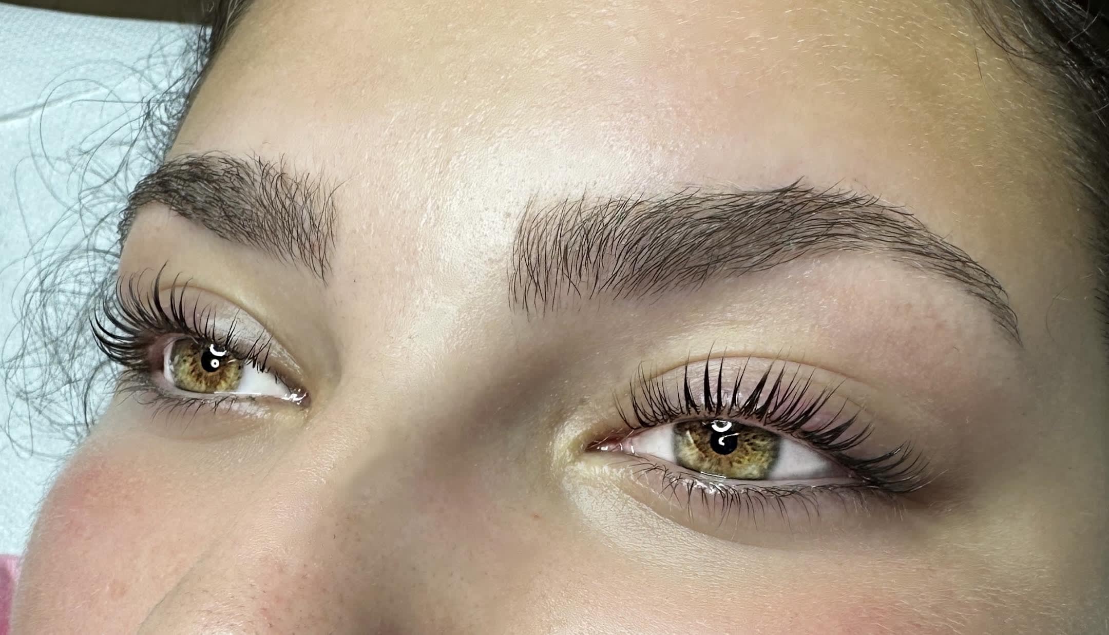 INSTANT SECRET - Sourcils & cils Nice - INSTANT SECRET - Photo Galerie - OneBooking