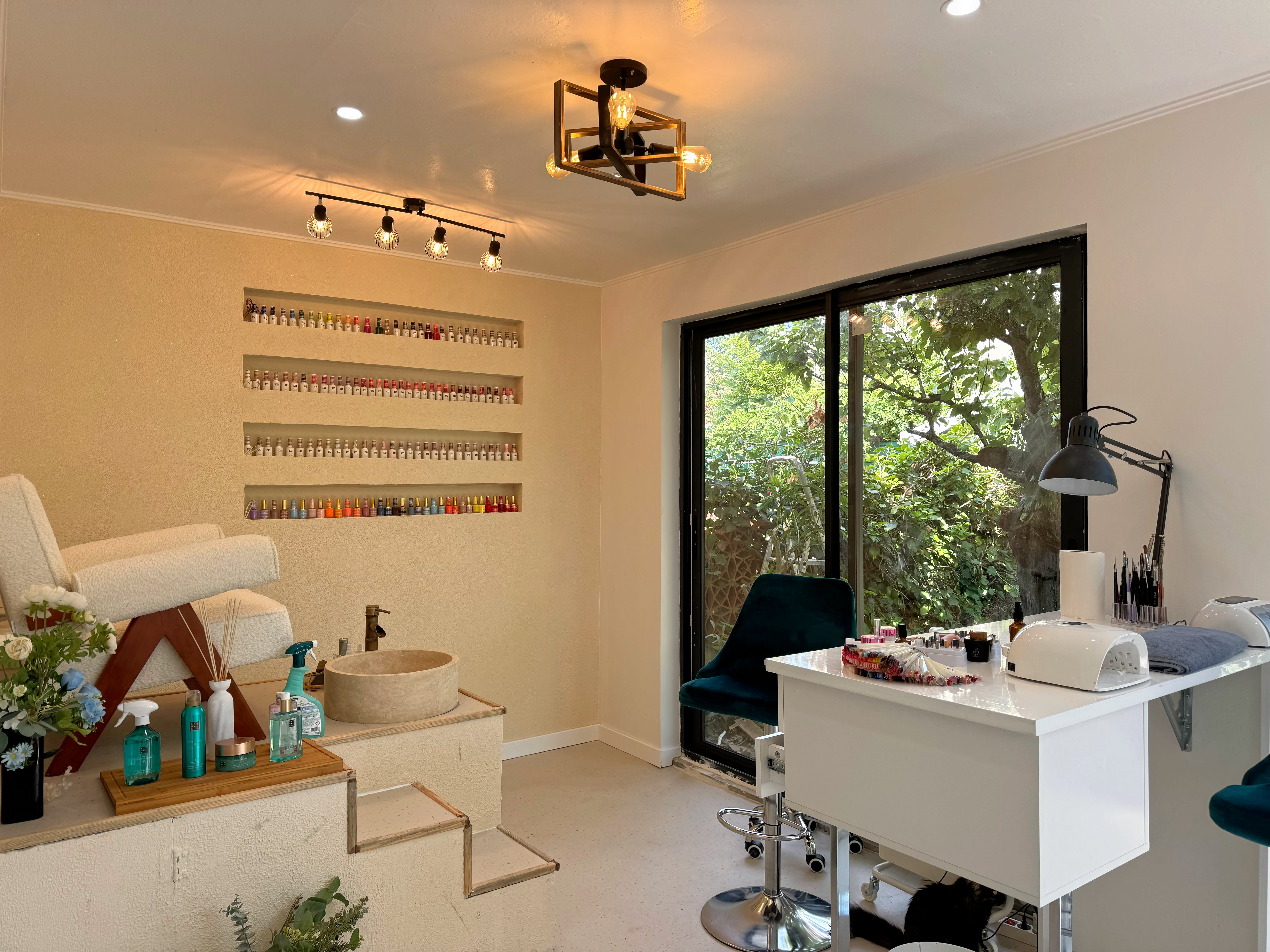 Nails Maison - Coiffure Toulouse - Photo de couverture - OneBooking