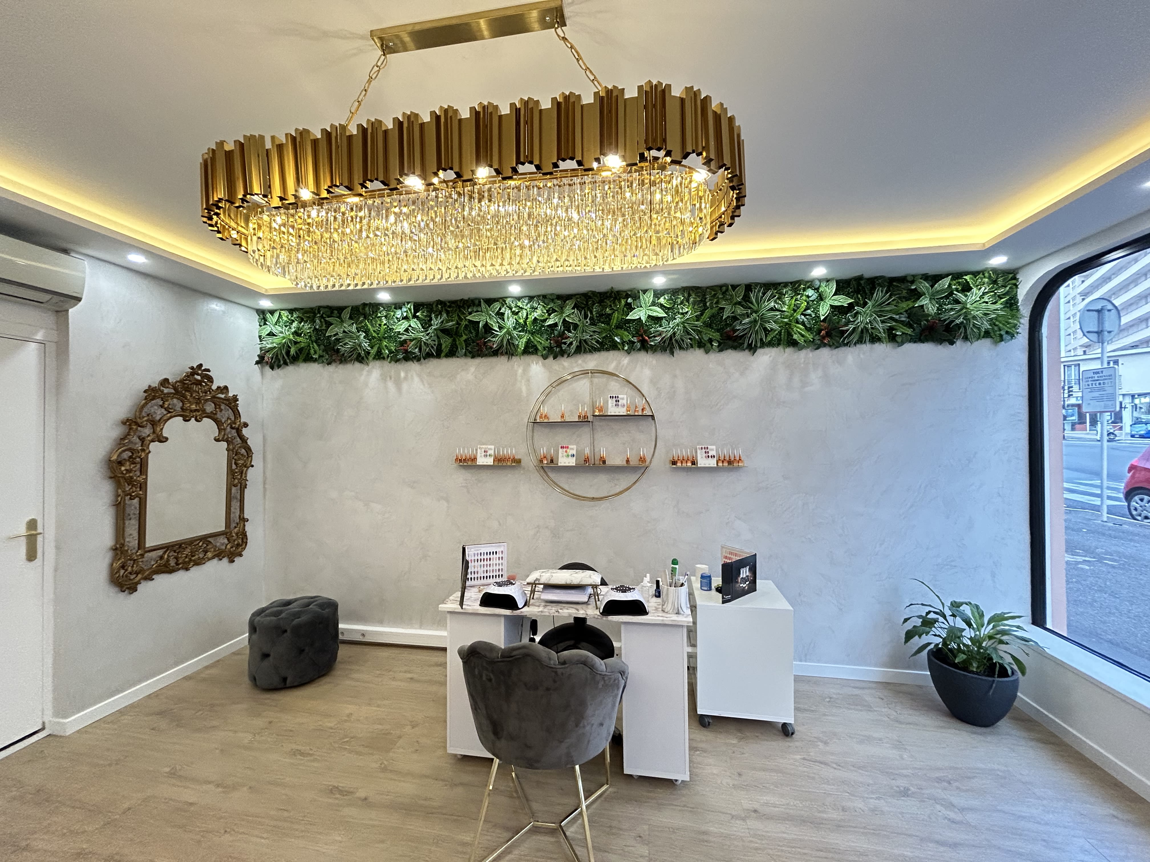 Nails Art Vita - Institut de beauté Toulon - OneBooking