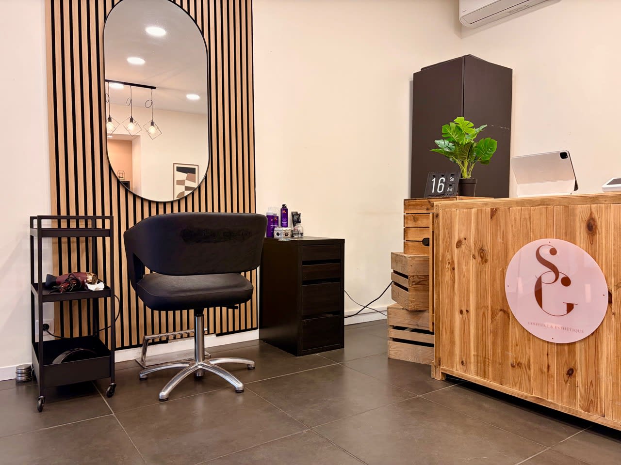 Centre de beauté SoGlam - Coiffure Nice - Photo de couverture - OneBooking