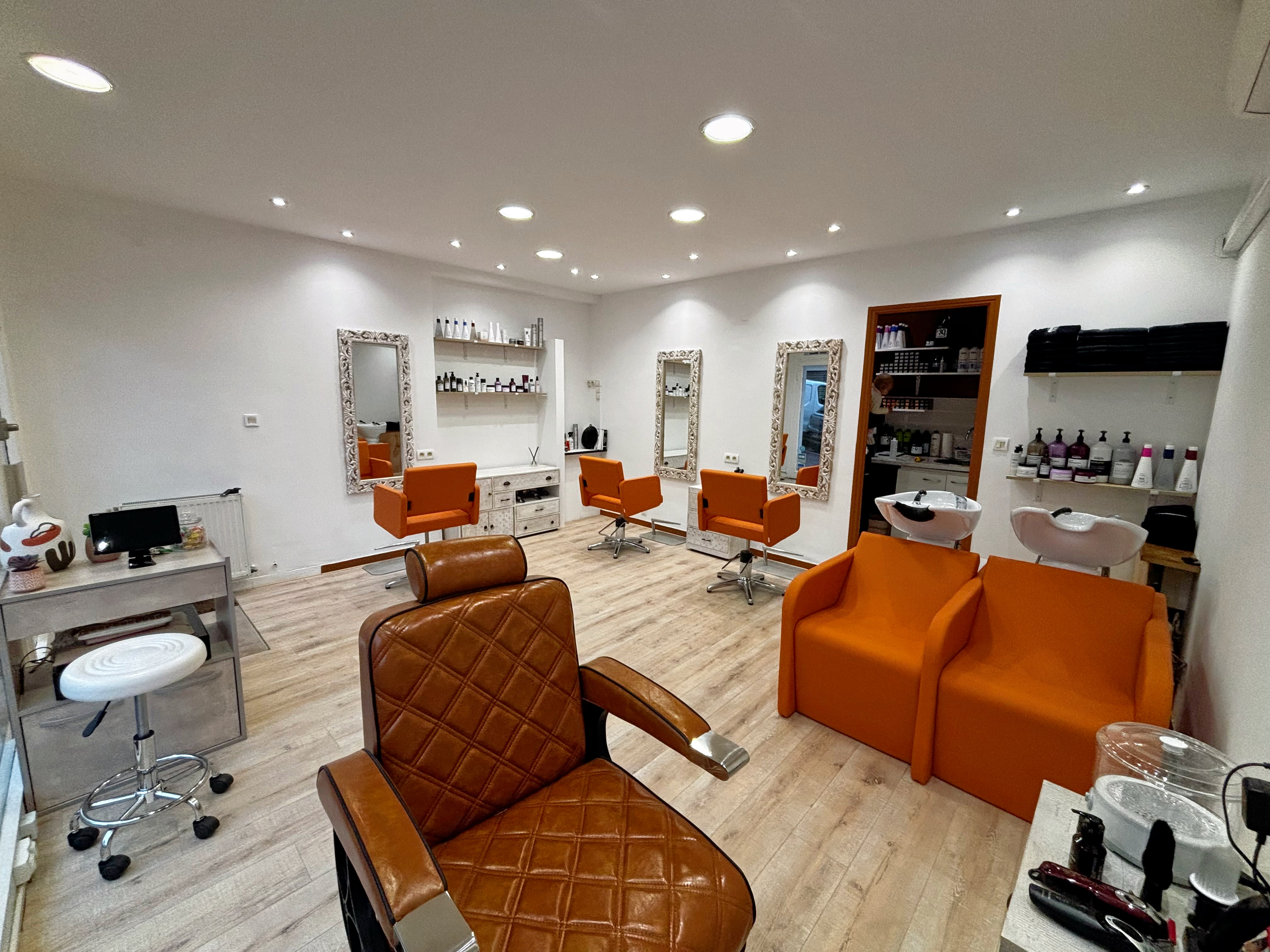 DSA Élégance Coiffure - Coiffure Le Cannet - Photo de couverture - OneBooking