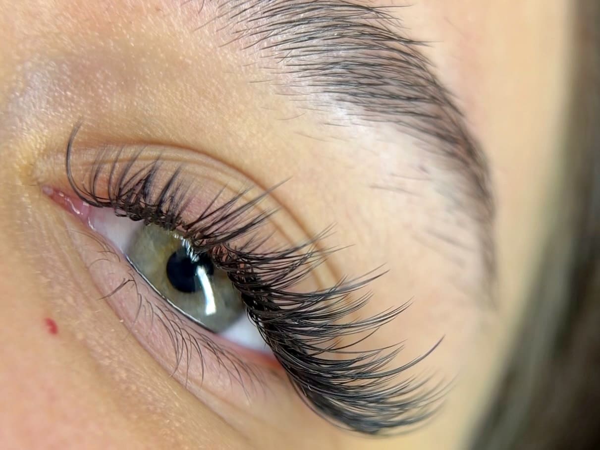 Leta Brow Lash - Soin visage Nice - Leta Brow Lash - Photo Galerie - OneBooking
