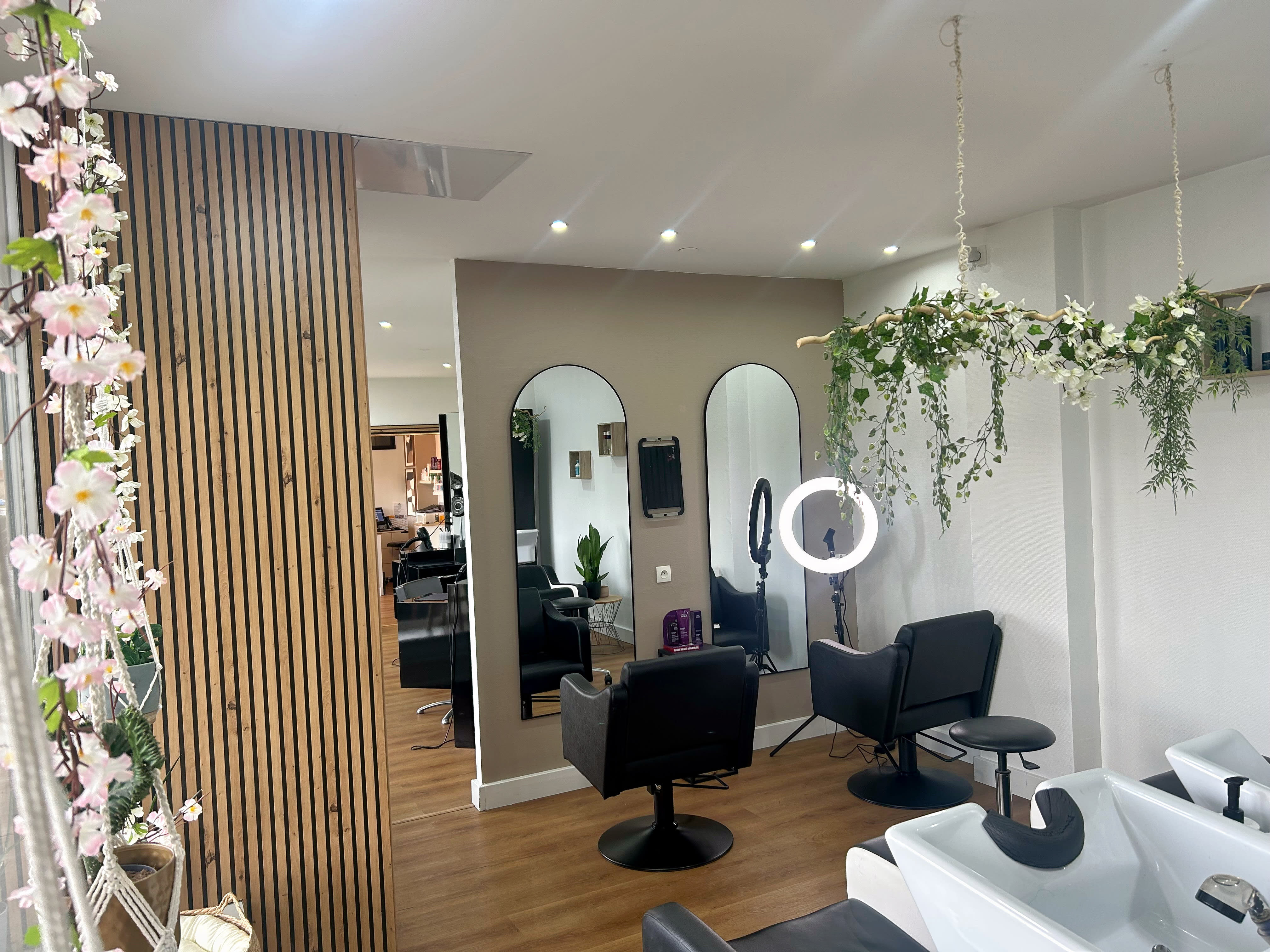 LG STUDIO