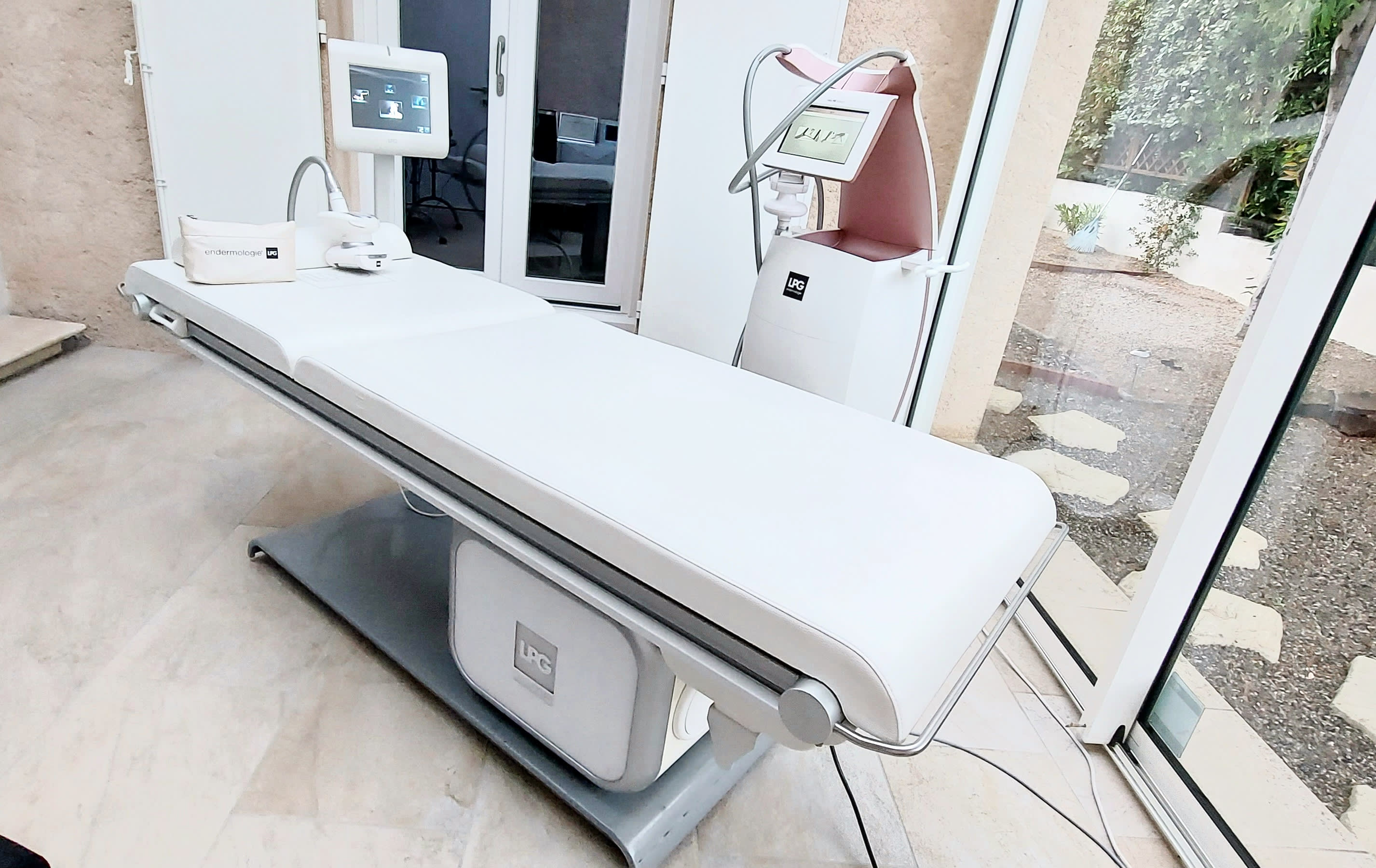 LPG - Visage & Corps - Epilation Laser - Ongles - Lifting Coréen Collagène - Sourcils & cils Fréjus - OneBooking