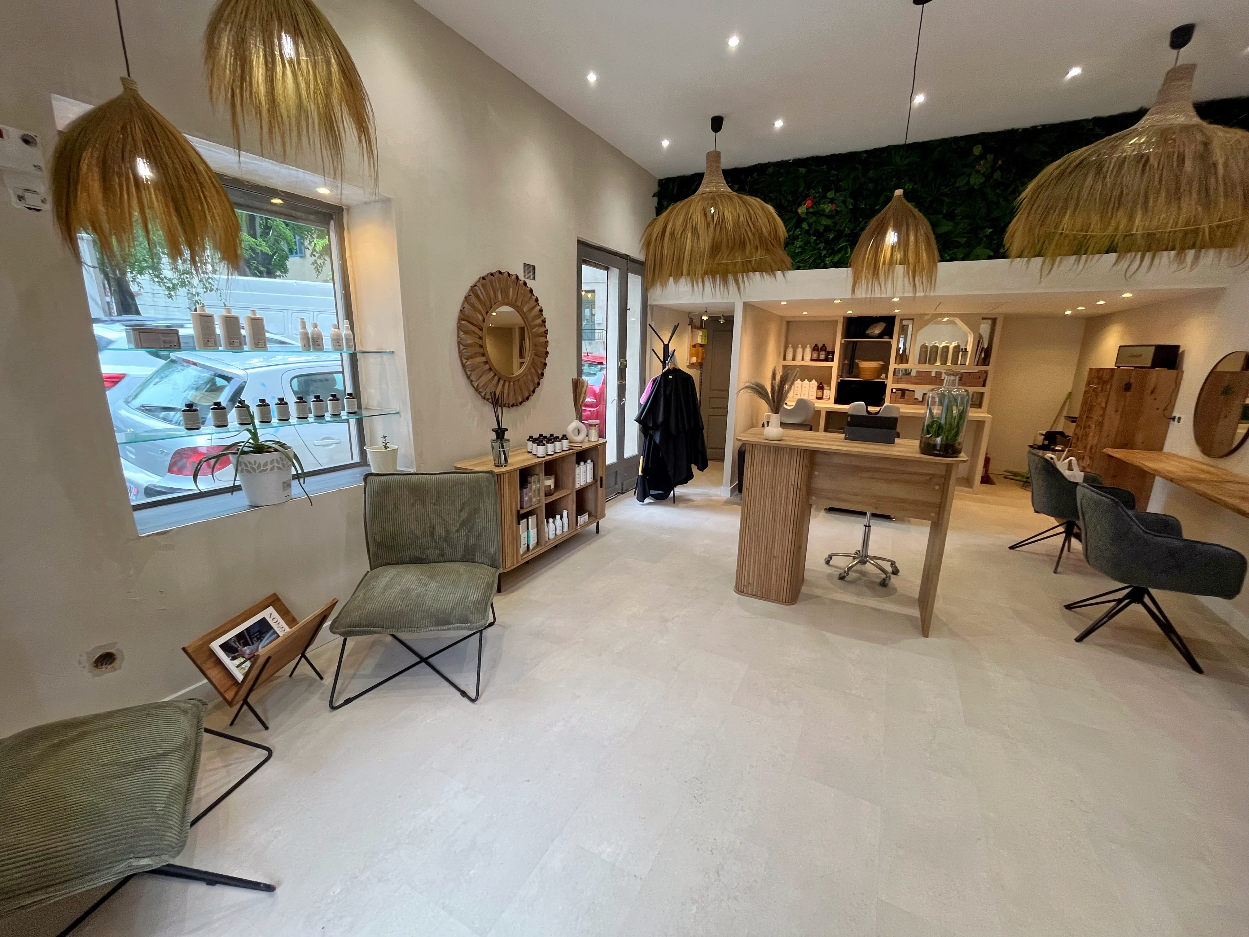 Maison Mégane - Coiffure Nîmes - OneBooking