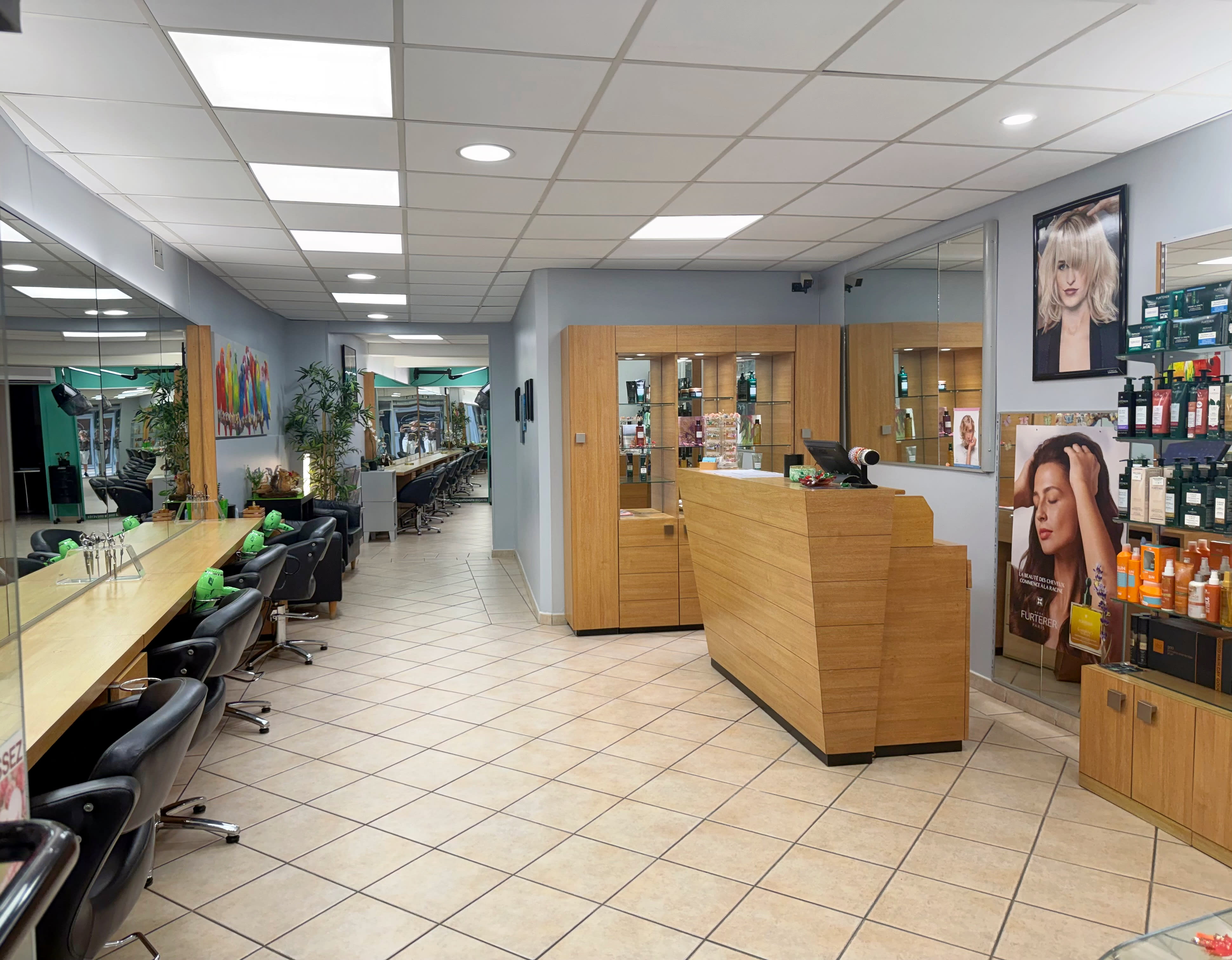 KEVA COIFFURE - Coiffure Brignoles - KEVA COIFFURE - Photo Galerie - OneBooking