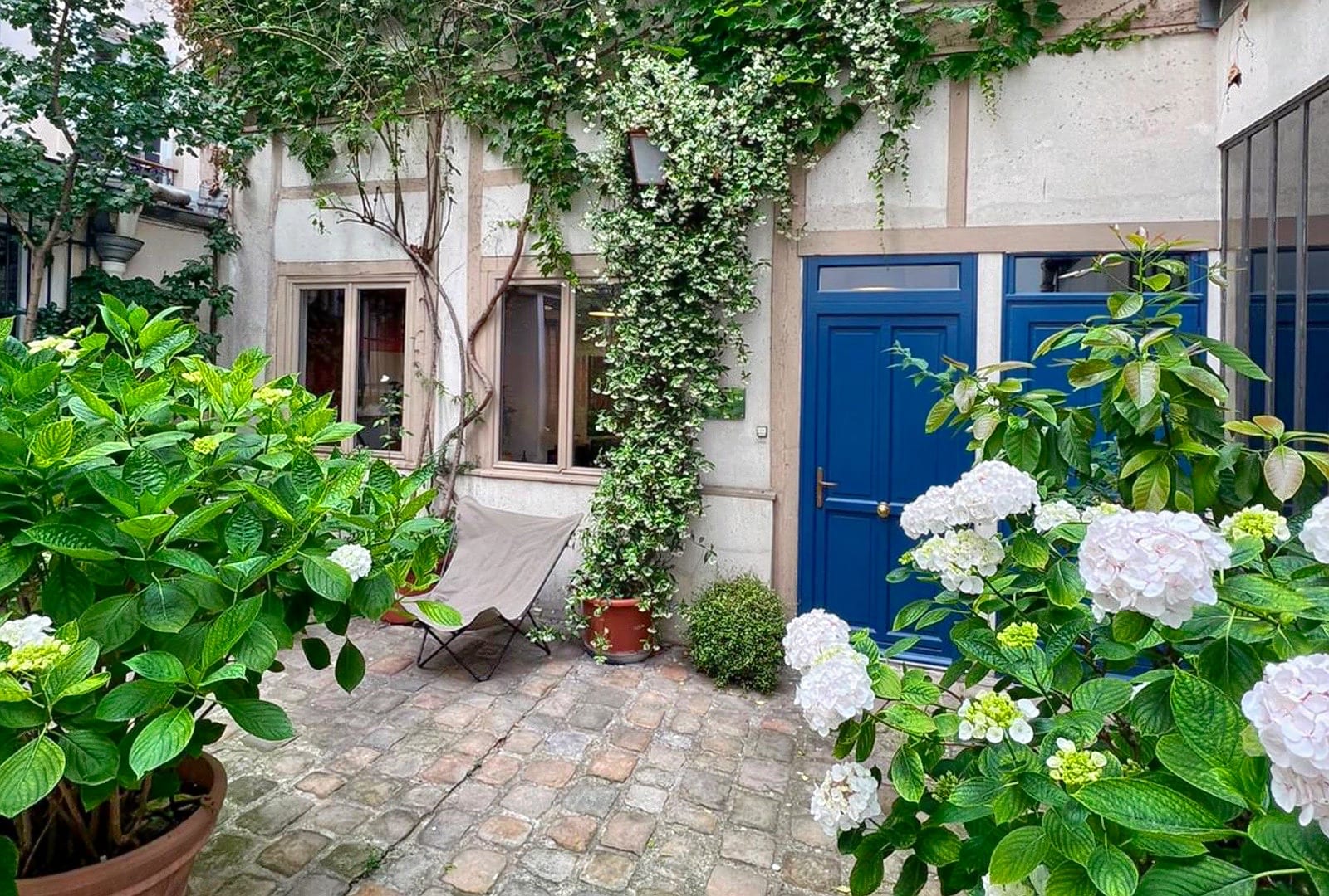 Maison Cachée - Coiffure Paris - OneBooking