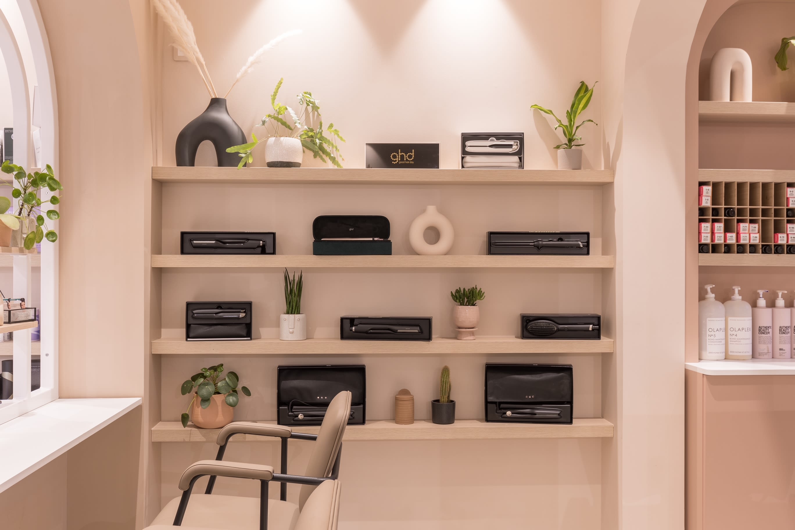 Salon KF - Coiffure Nantes - Salon KF - Photo Galerie - OneBooking