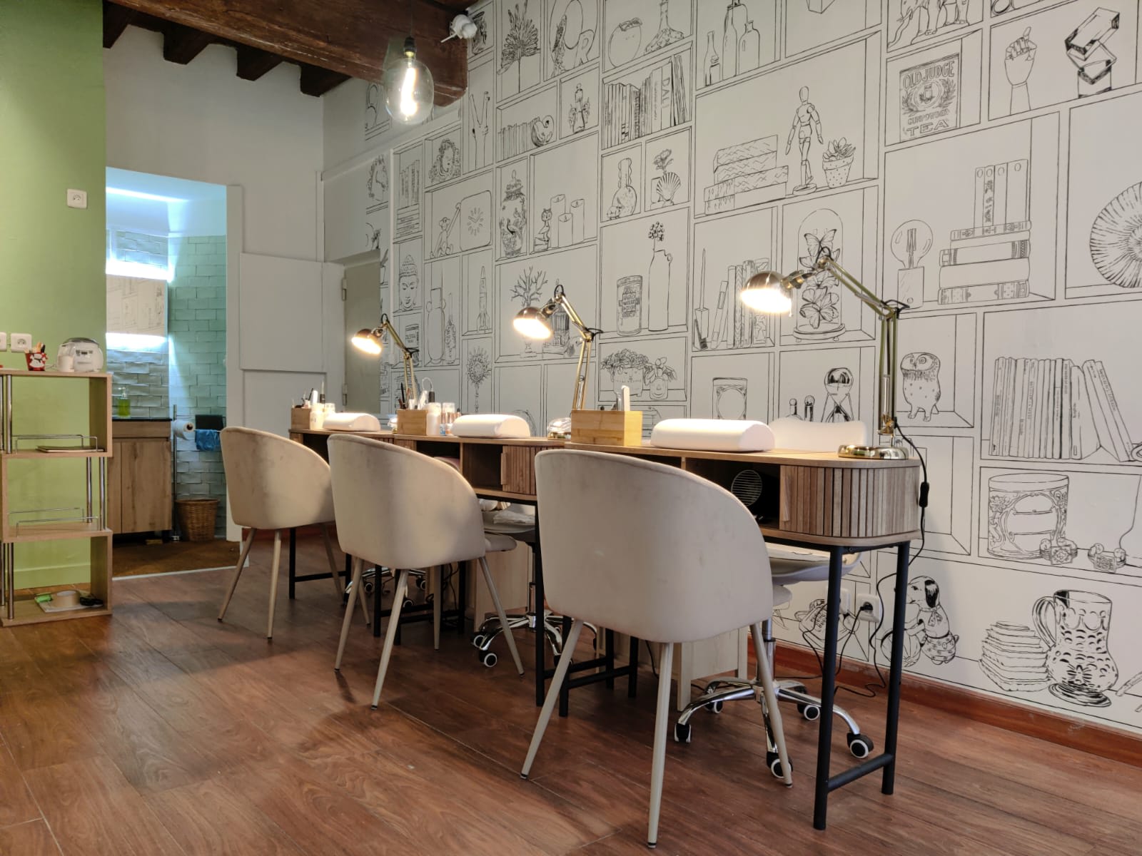 Ongles d'Amour - Onglerie Lyon - OneBooking