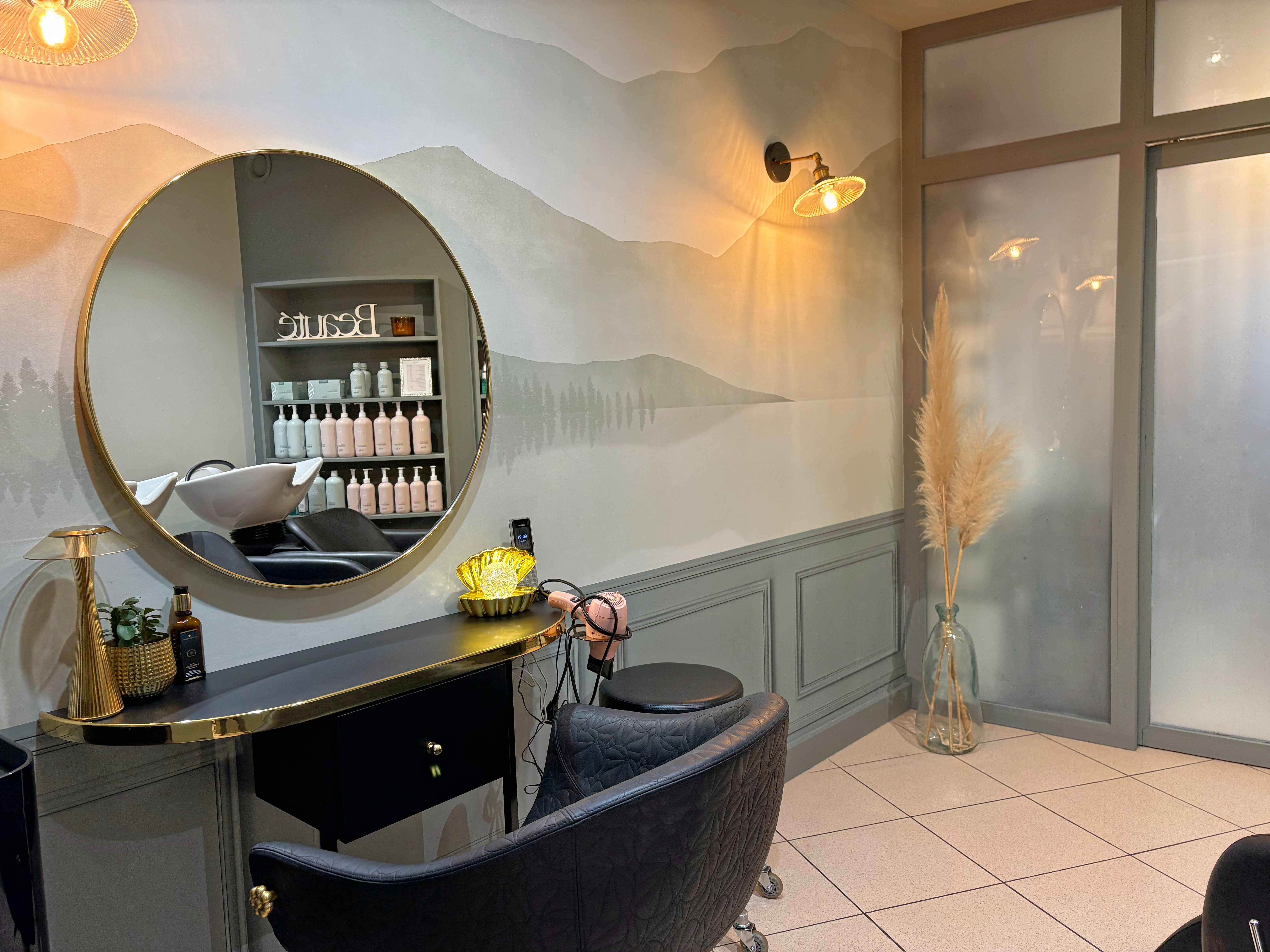 Atelier 8 - Coiffure Nantes - Atelier 8 - Photo Galerie - OneBooking