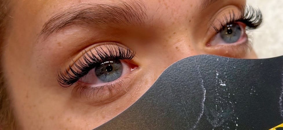 Lashes by Lya - Sourcils & cils Nice - Lashes by Lya - Photo Galerie - OneBooking