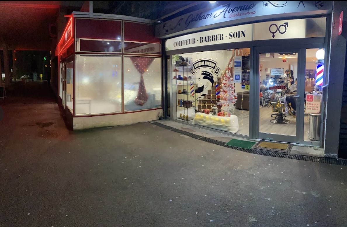 BARBER SHOP DIVISION 13 - Gotham Avenue