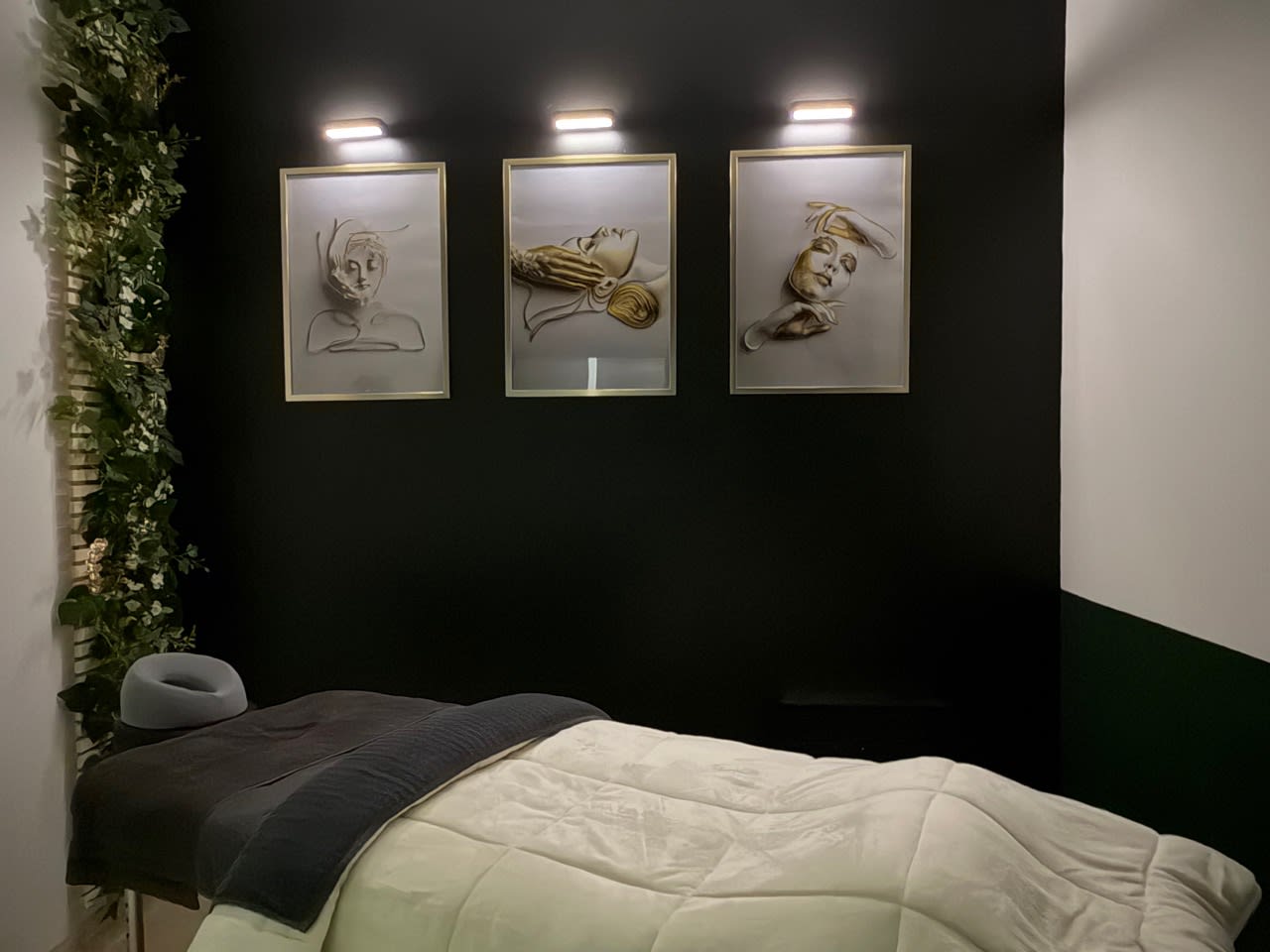Relax By Dréa - Onglerie Rennes - OneBooking