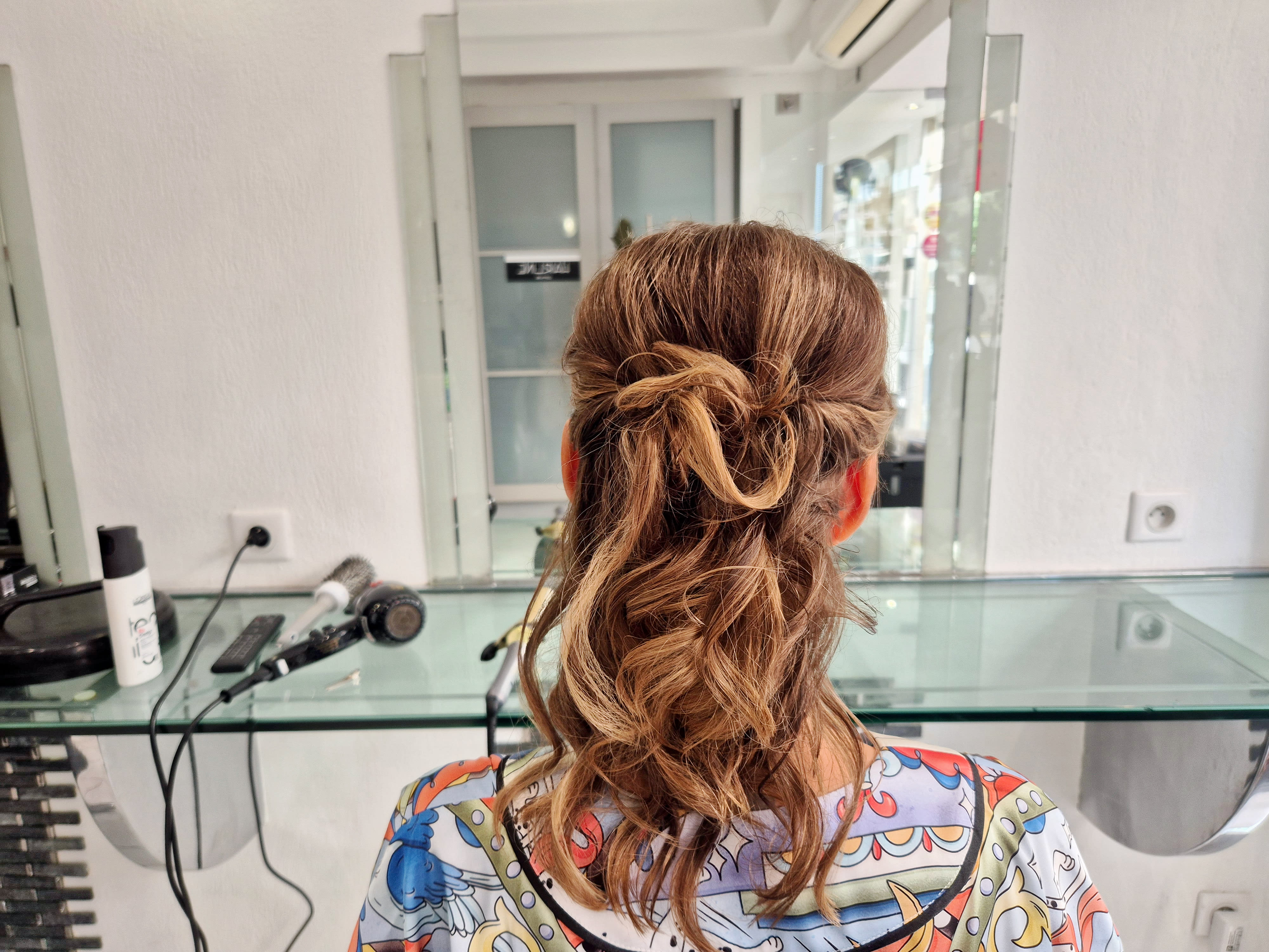 HairLine Coiffure - Coiffure Cannes - HairLine Coiffure - Photo Galerie - OneBooking