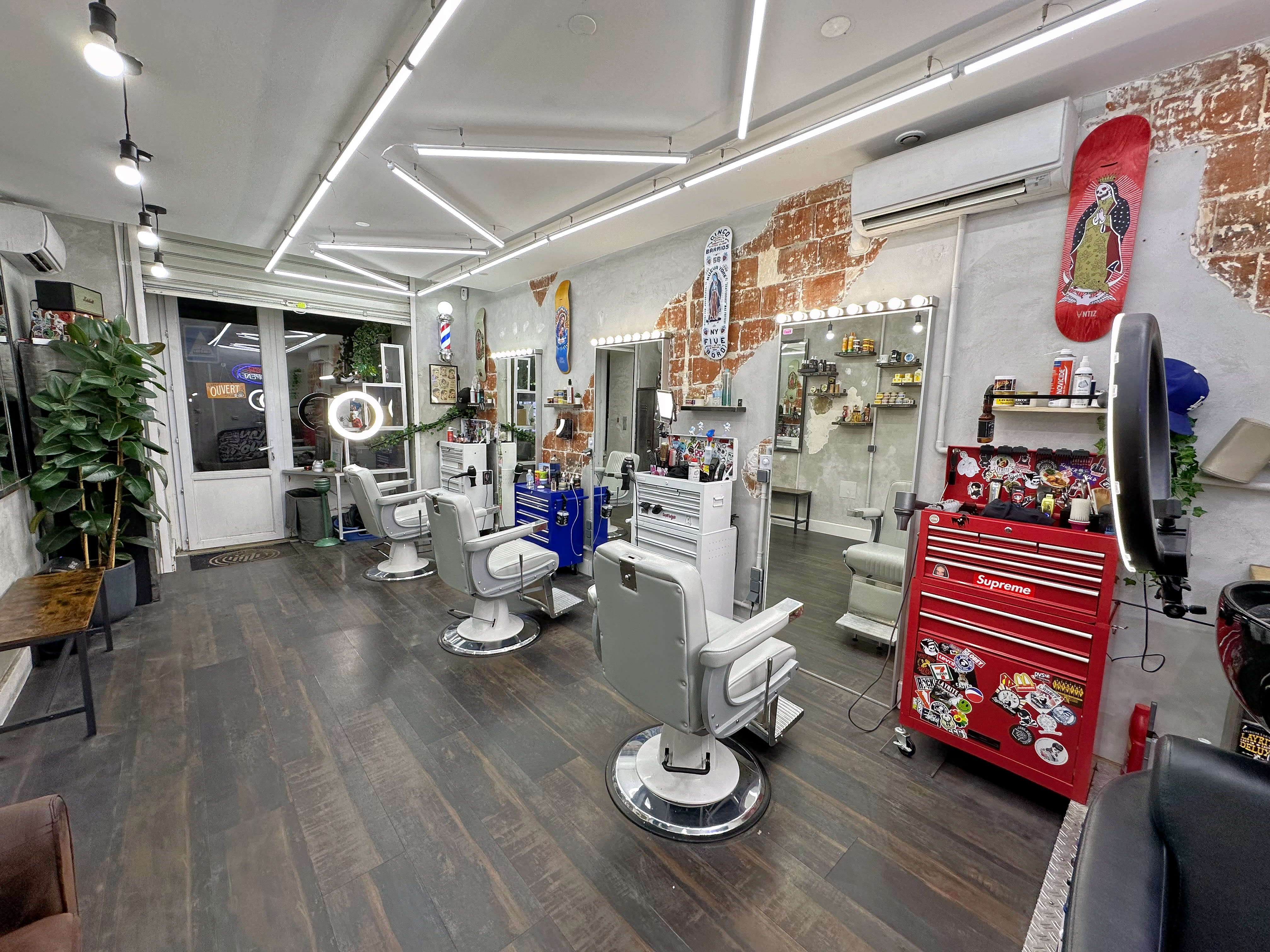 Lone Wolf Concept (Fondaudège) - Barbier Bordeaux - OneBooking