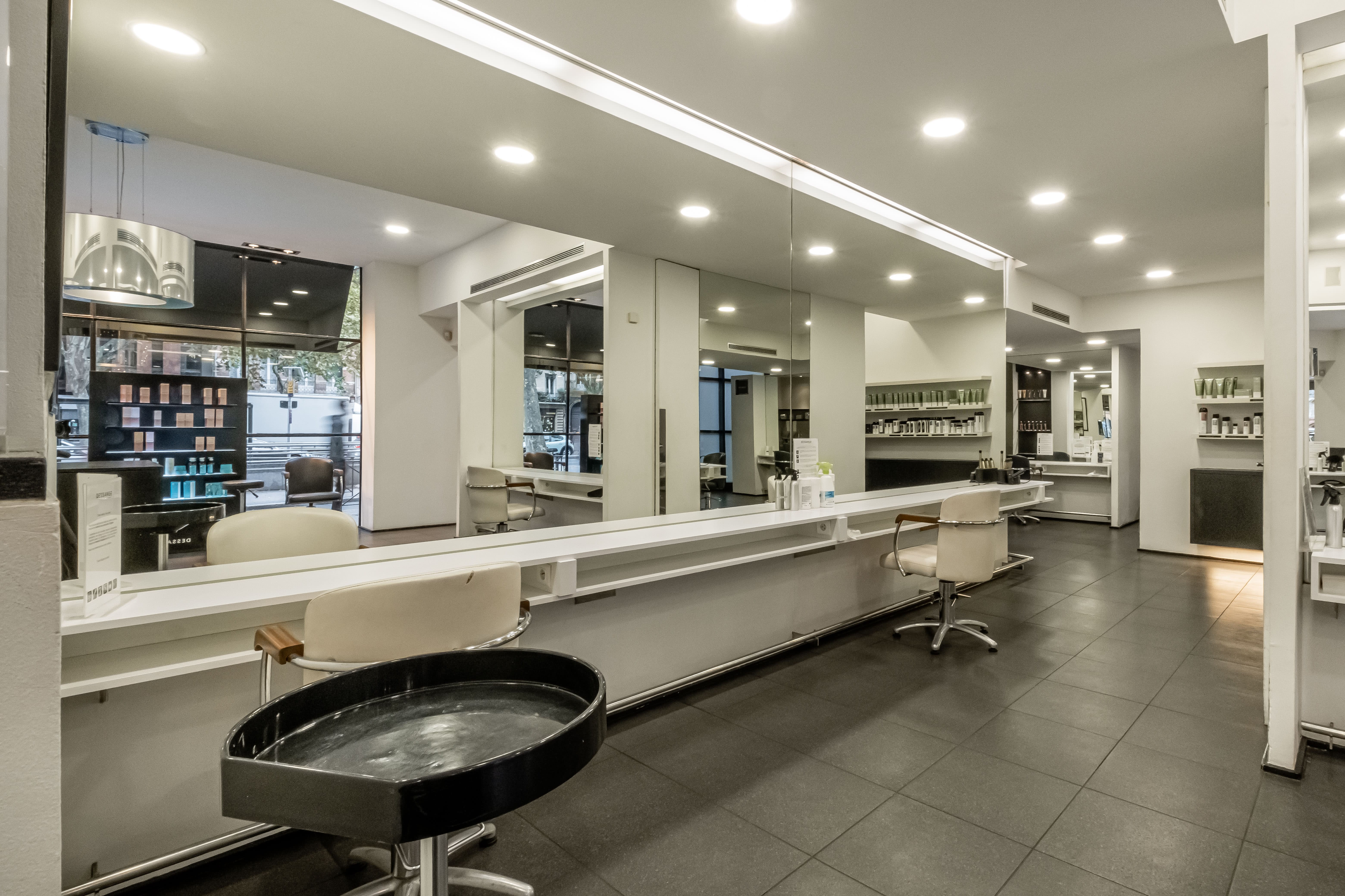 DESSANGE - Toulouse Carnot - Coiffure Toulouse - DESSANGE - Toulouse Carnot - Photo Galerie - OneBooking