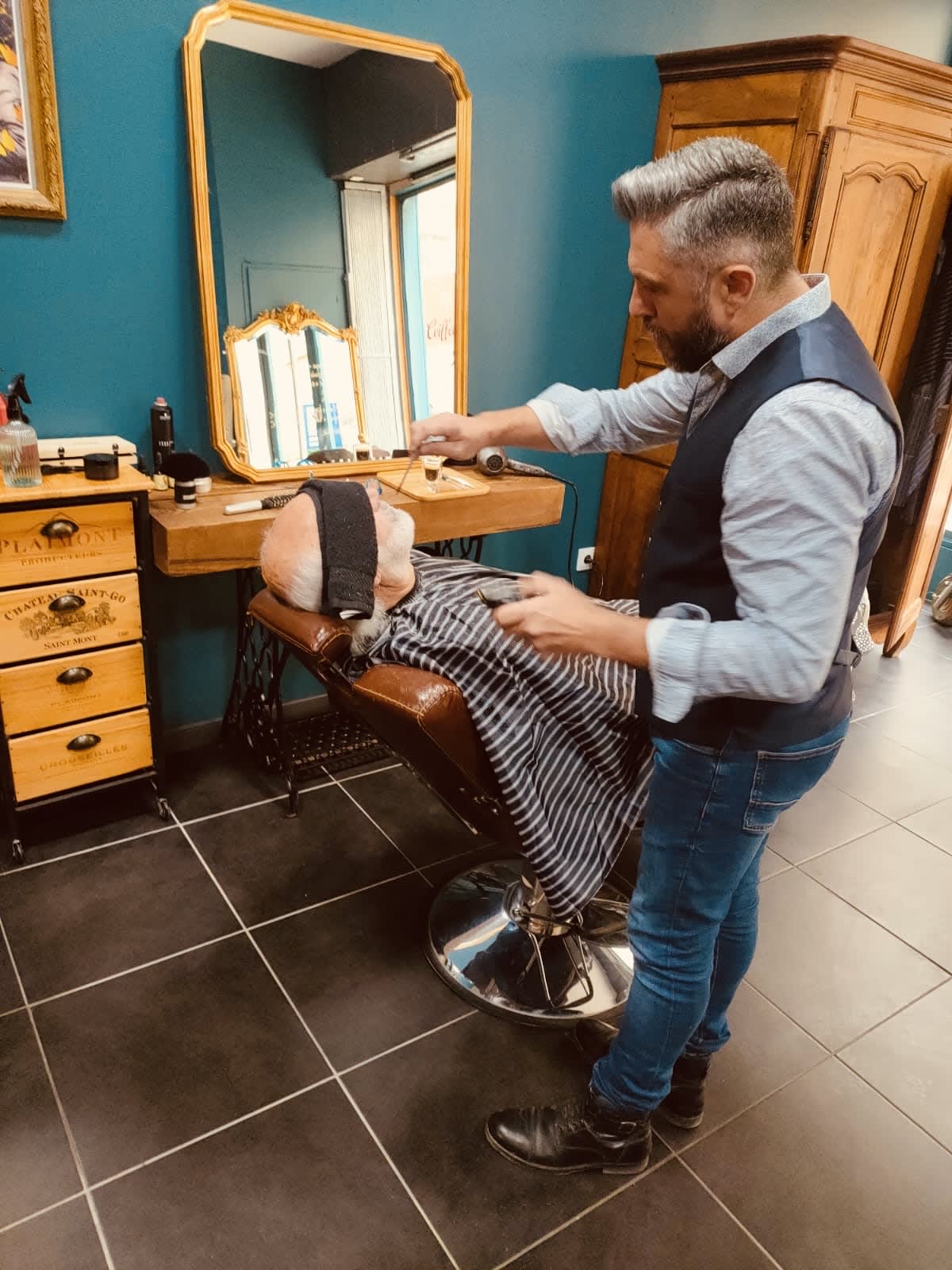 Le Repaire Des Hommes - Barbier Agen - Le Repaire Des Hommes - Photo Galerie - OneBooking