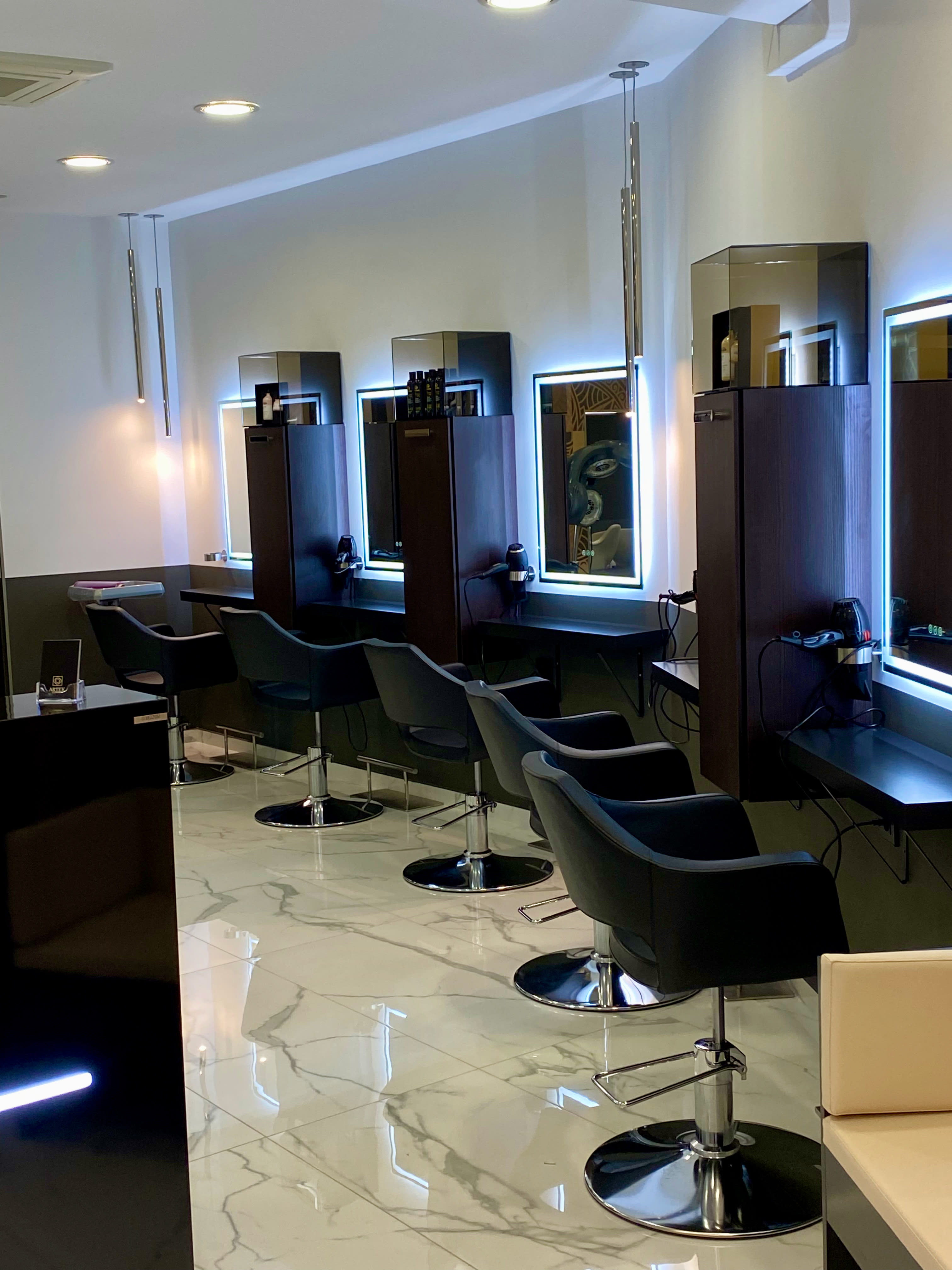 ARTEK - Coiffure Mougins - ARTEK - Photo Galerie - OneBooking