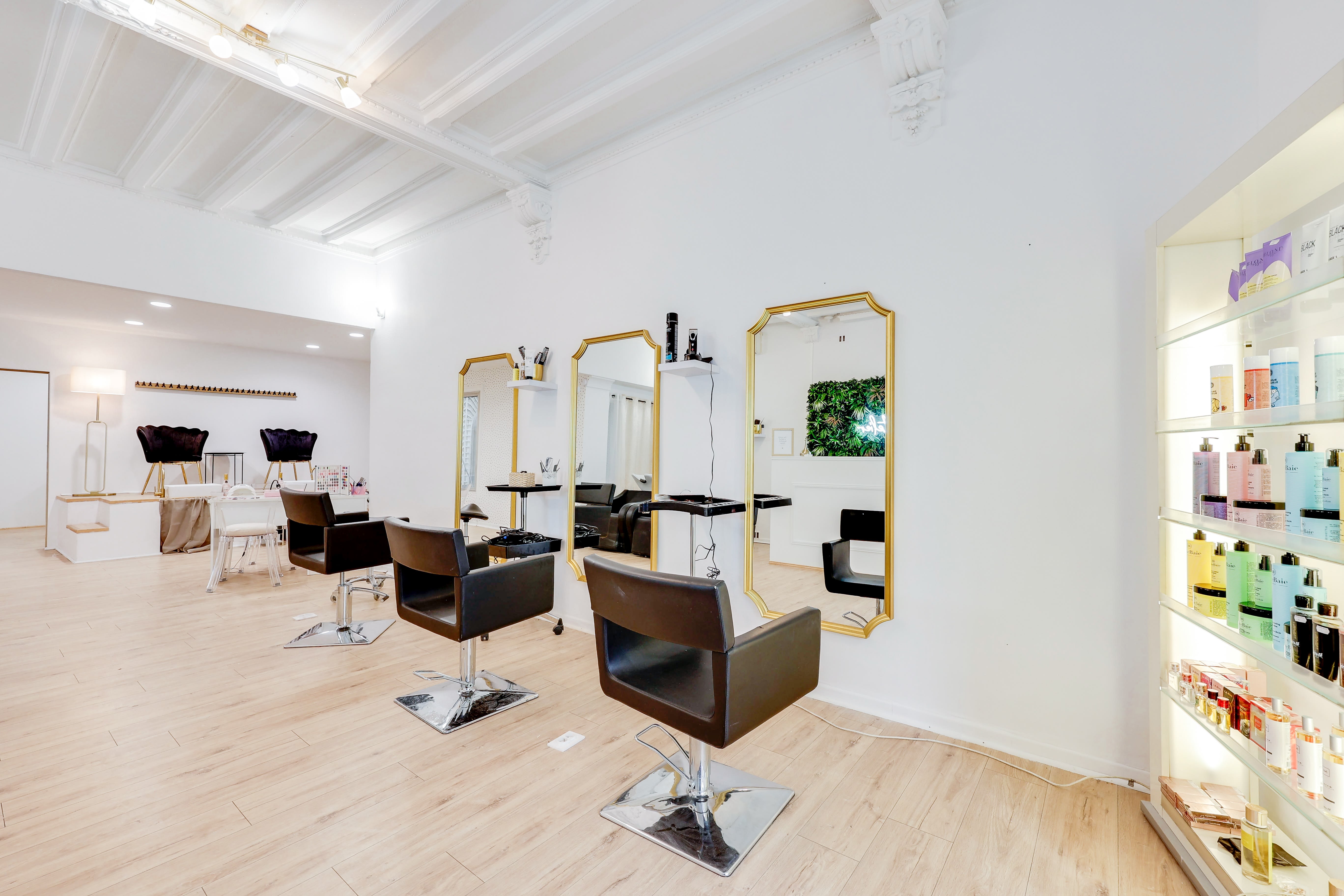 Nesrine L’atelier - Institut de beauté Béziers - Nesrine L’atelier - Photo Galerie - OneBooking
