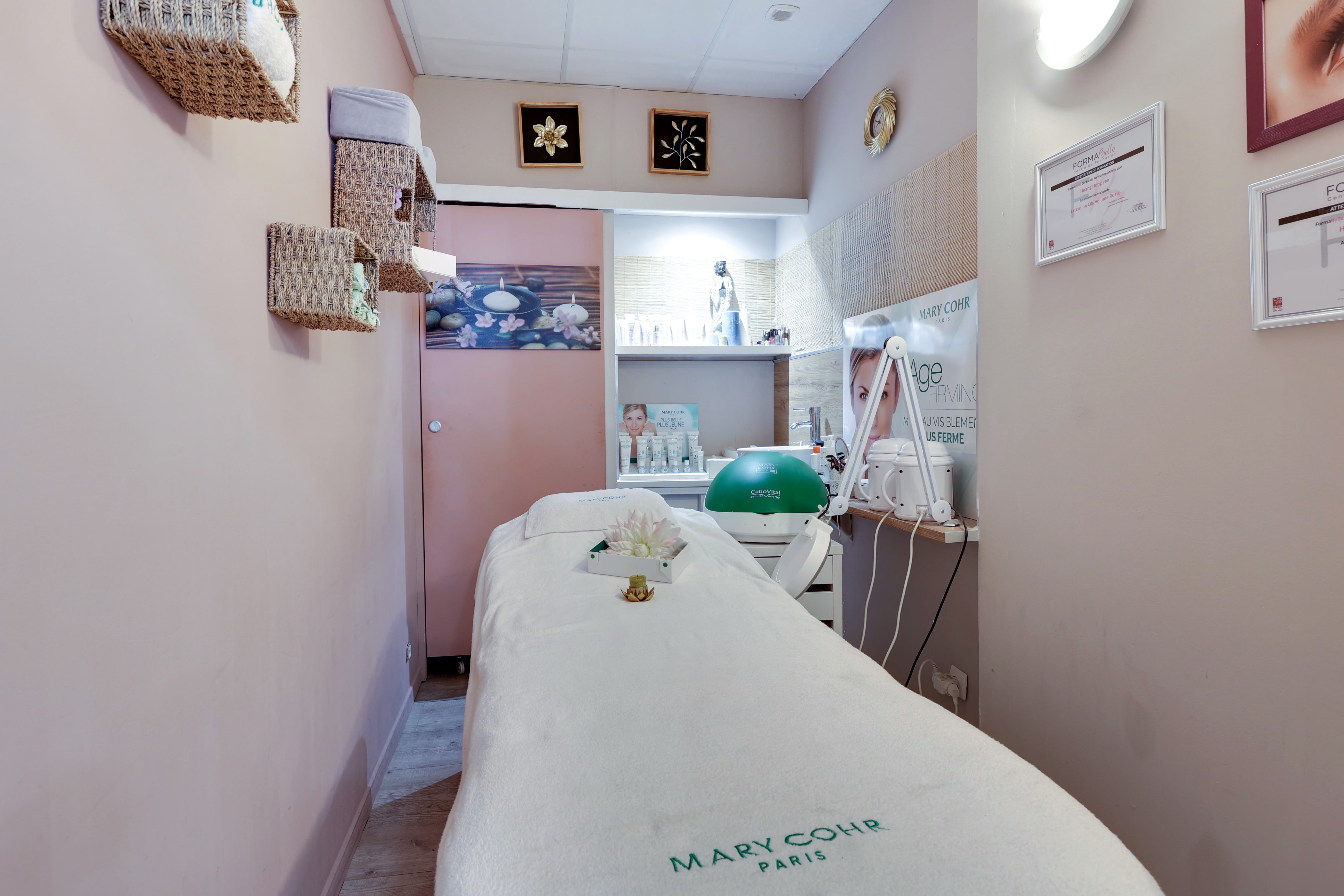 Autour des Ongles - Douceur d'Asie - Institut de beauté Béziers - Photo de couverture - OneBooking