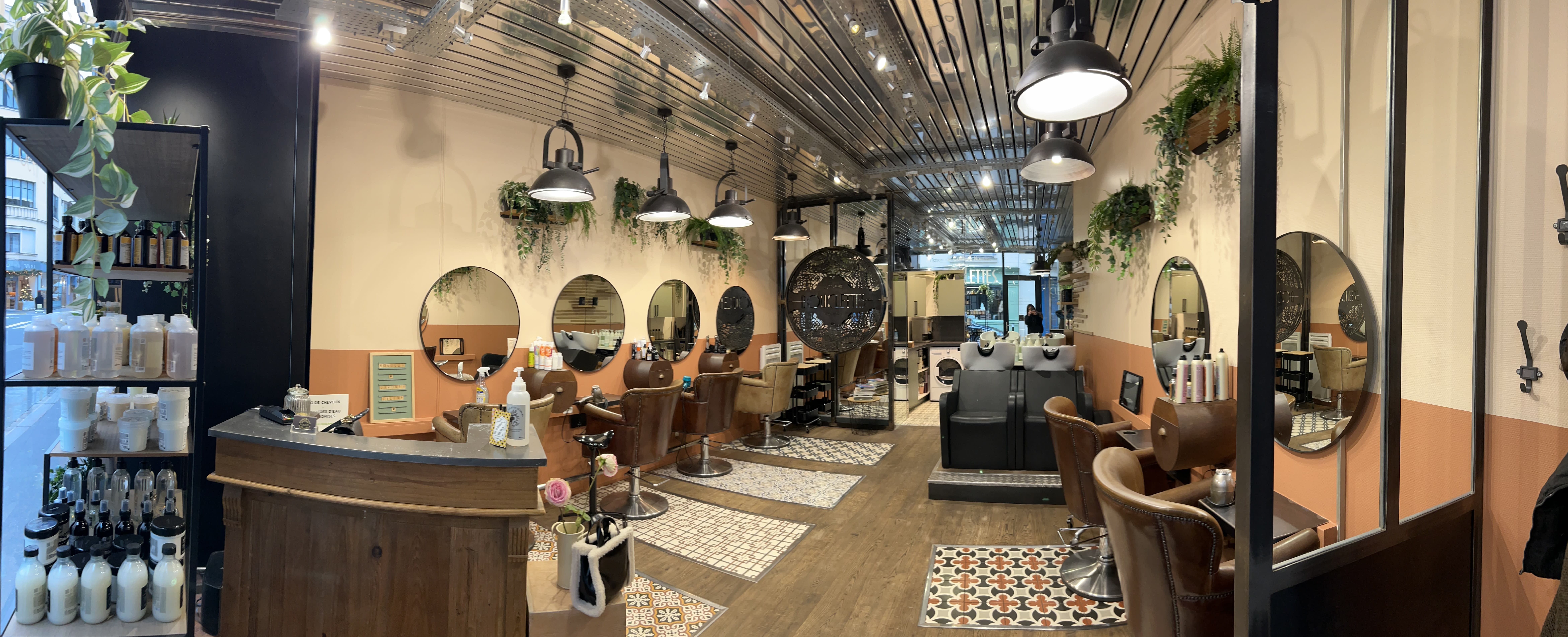 Bouclettes - Coiffure Nantes - OneBooking