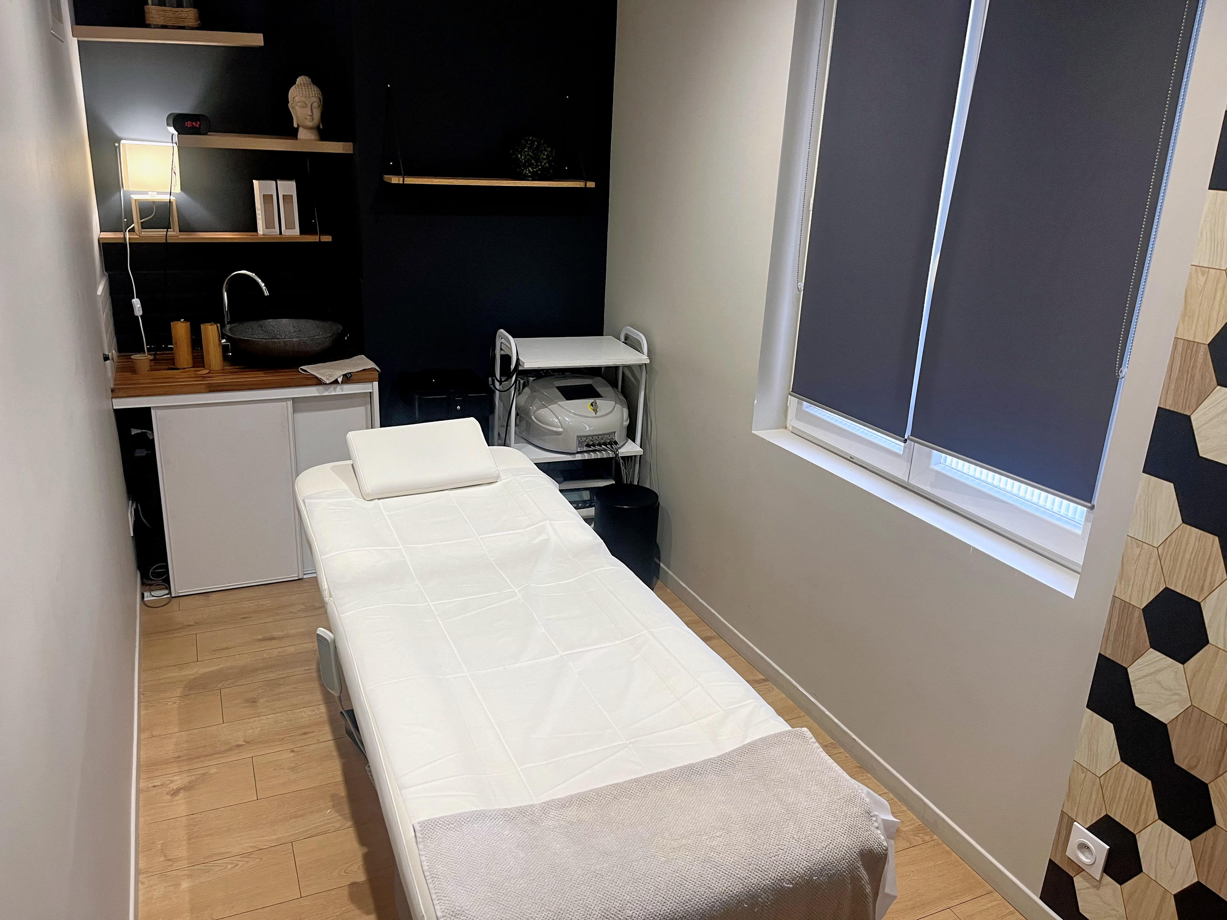 AONA massage - Institut de beauté Le Havre - OneBooking