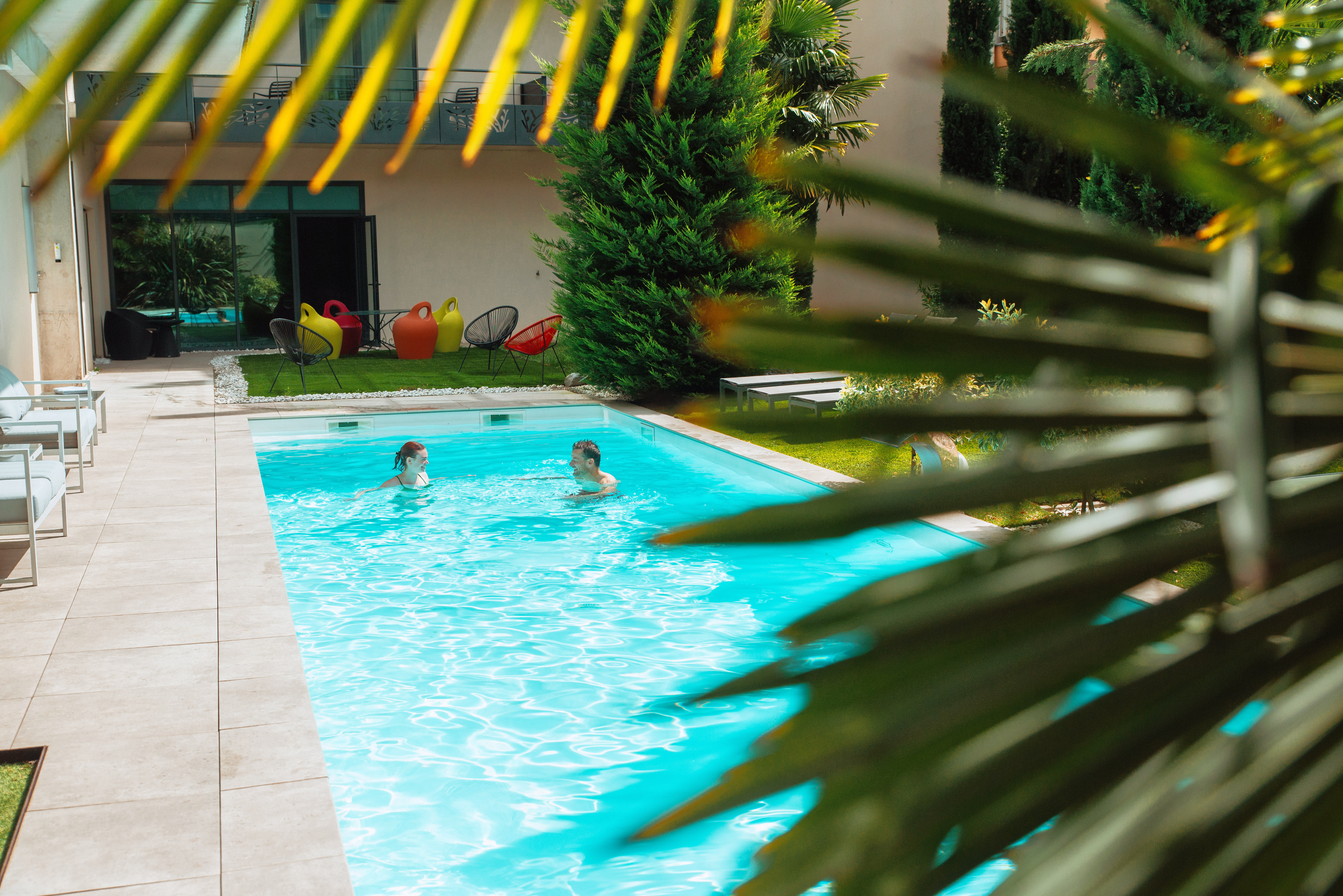 Hotel SPA Victor Hugo - Sourcils & cils Besançon - OneBooking