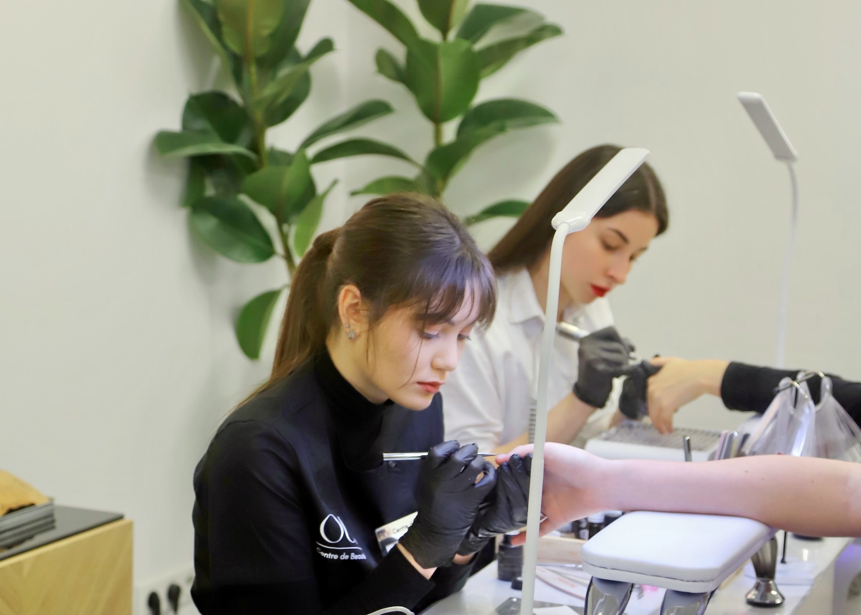 Oui Centre de Beauté - Coiffure Nice - Oui Centre de Beauté - Photo Galerie - OneBooking