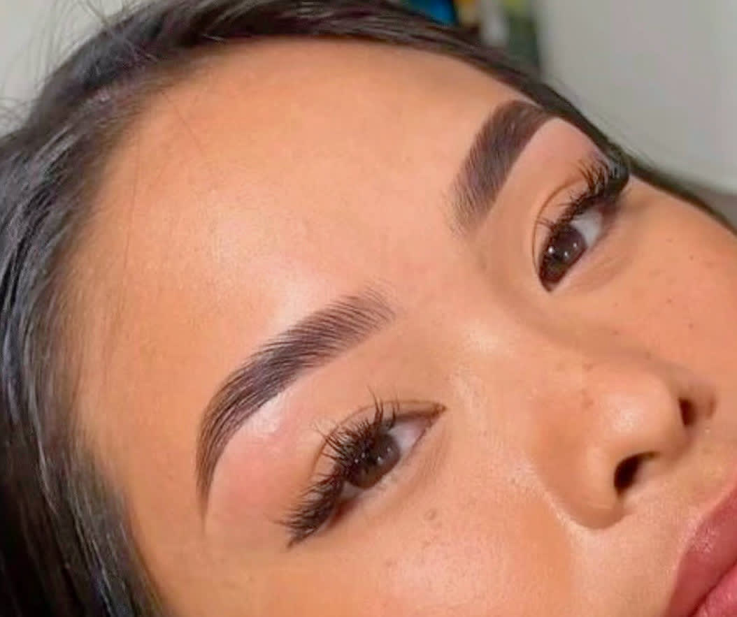 MAISONLOUREL - Sourcils & cils Nice - MAISONLOUREL - Photo Galerie - OneBooking