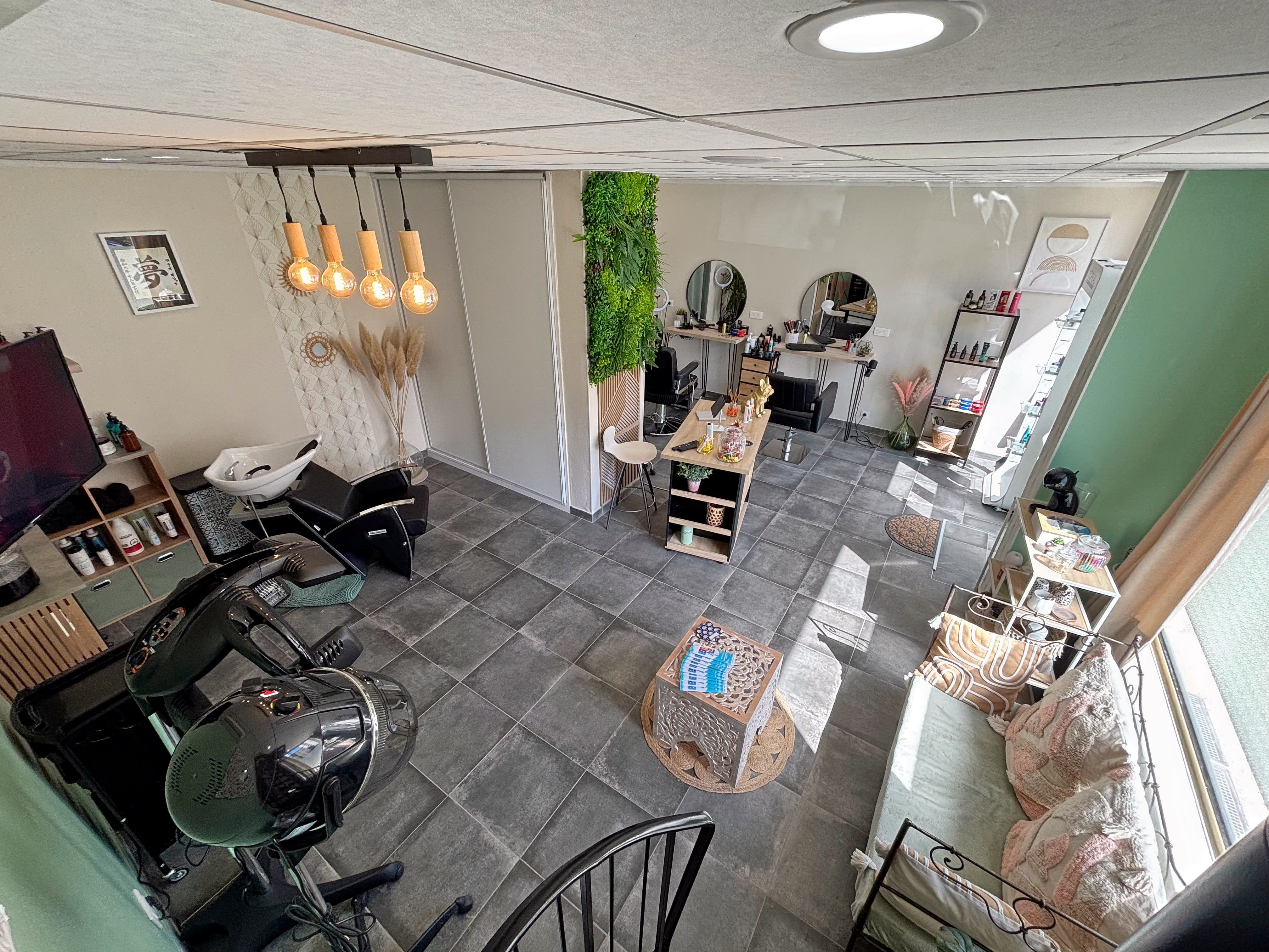 Le salon d’Oriana - Coiffure Alès - Le salon d’Oriana - Photo Galerie - OneBooking