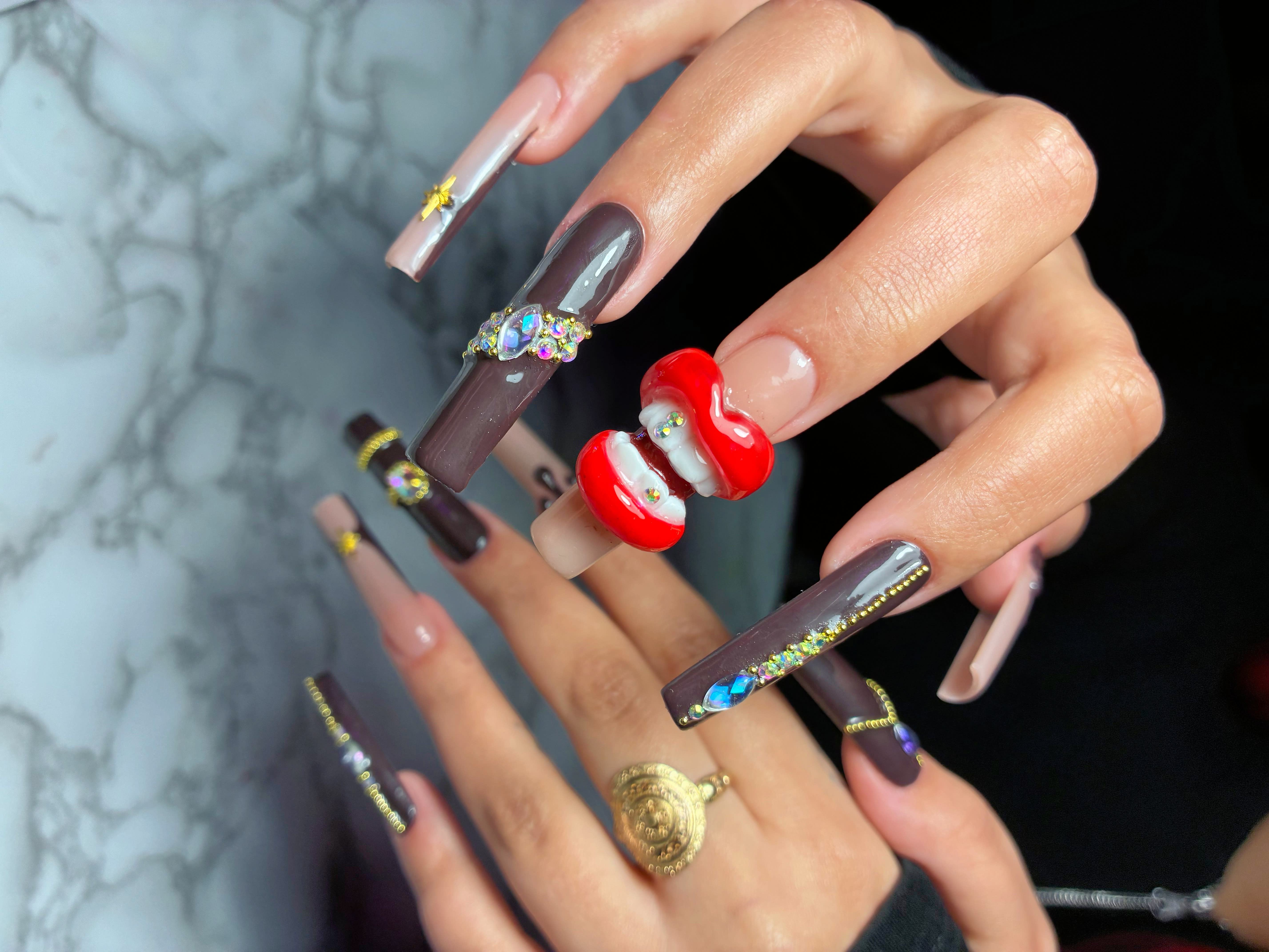 Sarah Nails - Institut de beauté Saint-Étienne - OneBooking