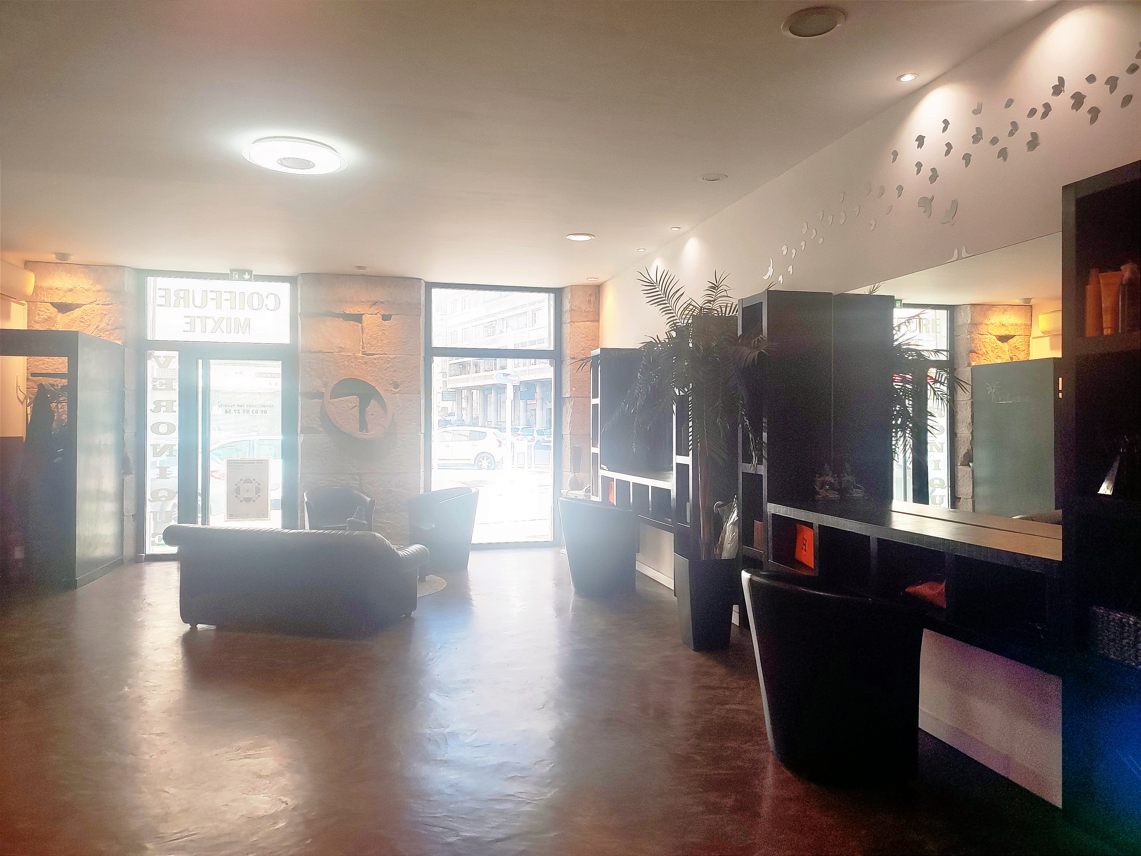 Véronique Coiffure - Maître Artisan - Coiffure Toulon - OneBooking